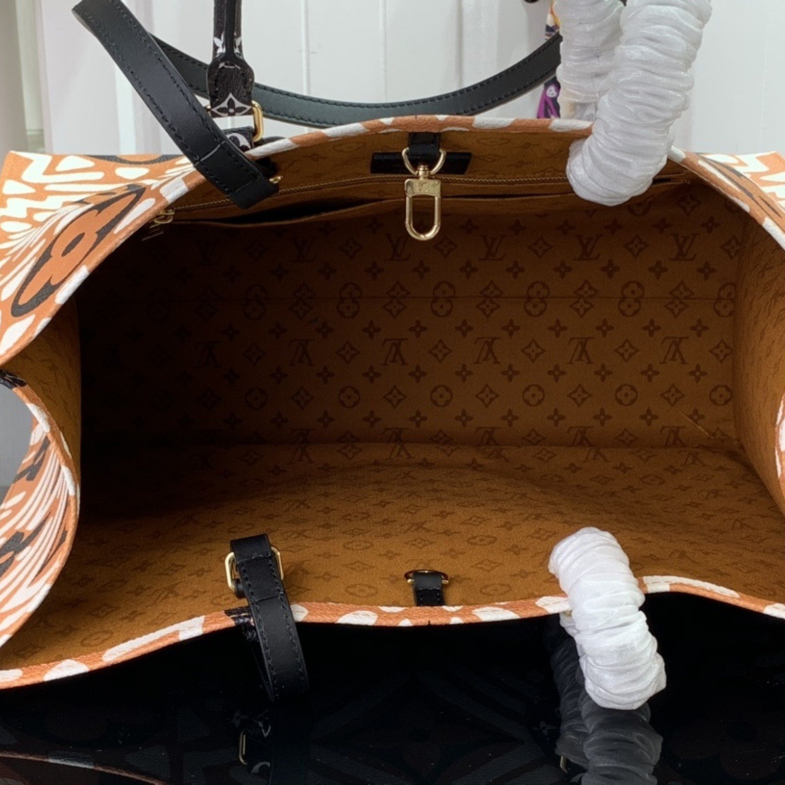 LV CRAFTY ONTHEGO GM M45359