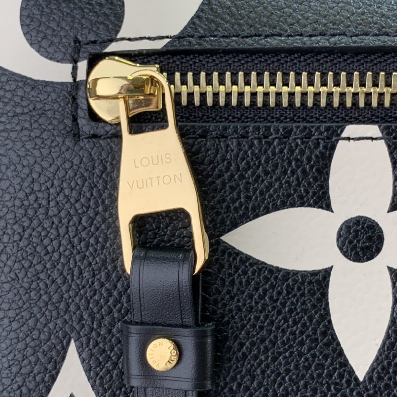 LV CRAFTY POCHETTE METIS M45385