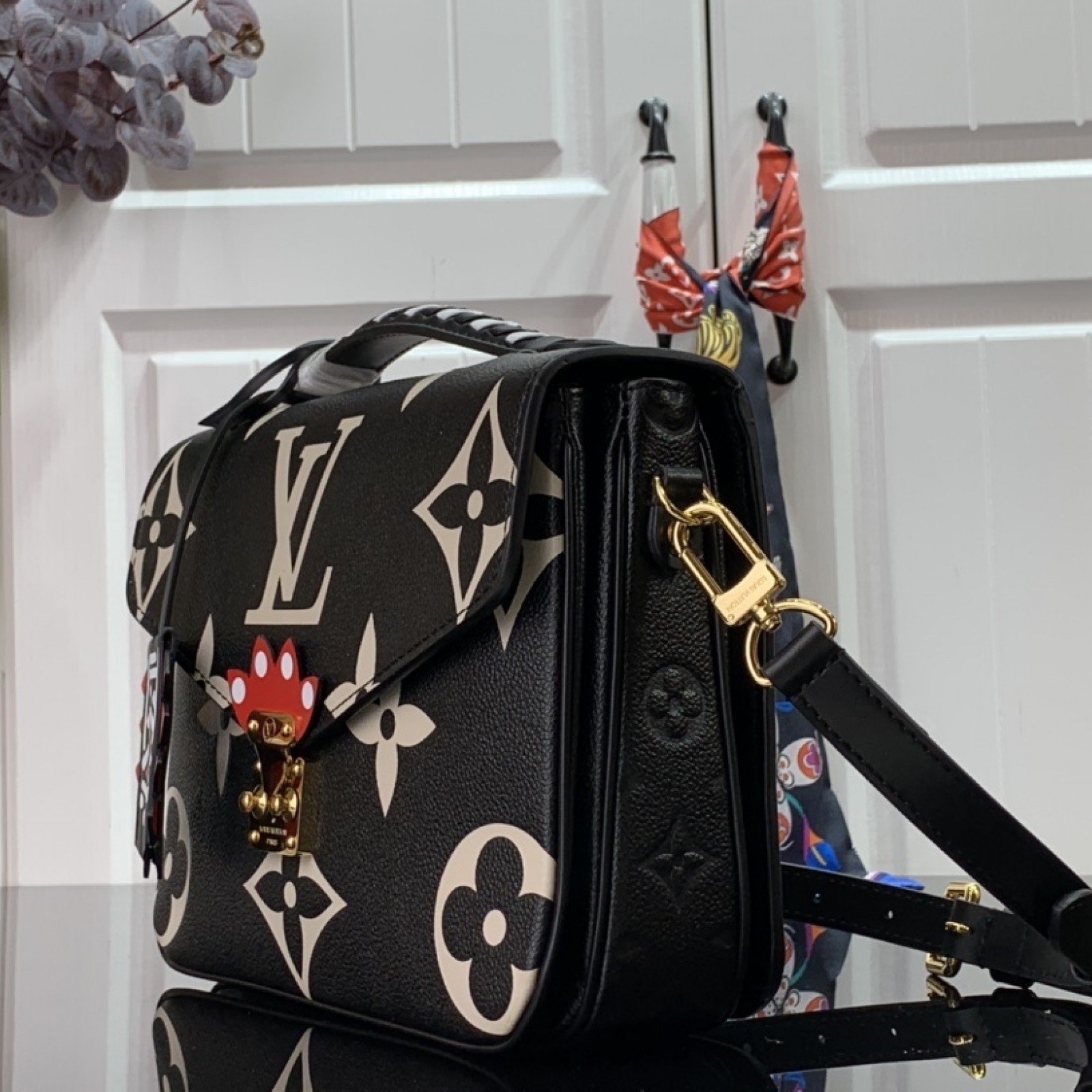 LV CRAFTY POCHETTE METIS M45385