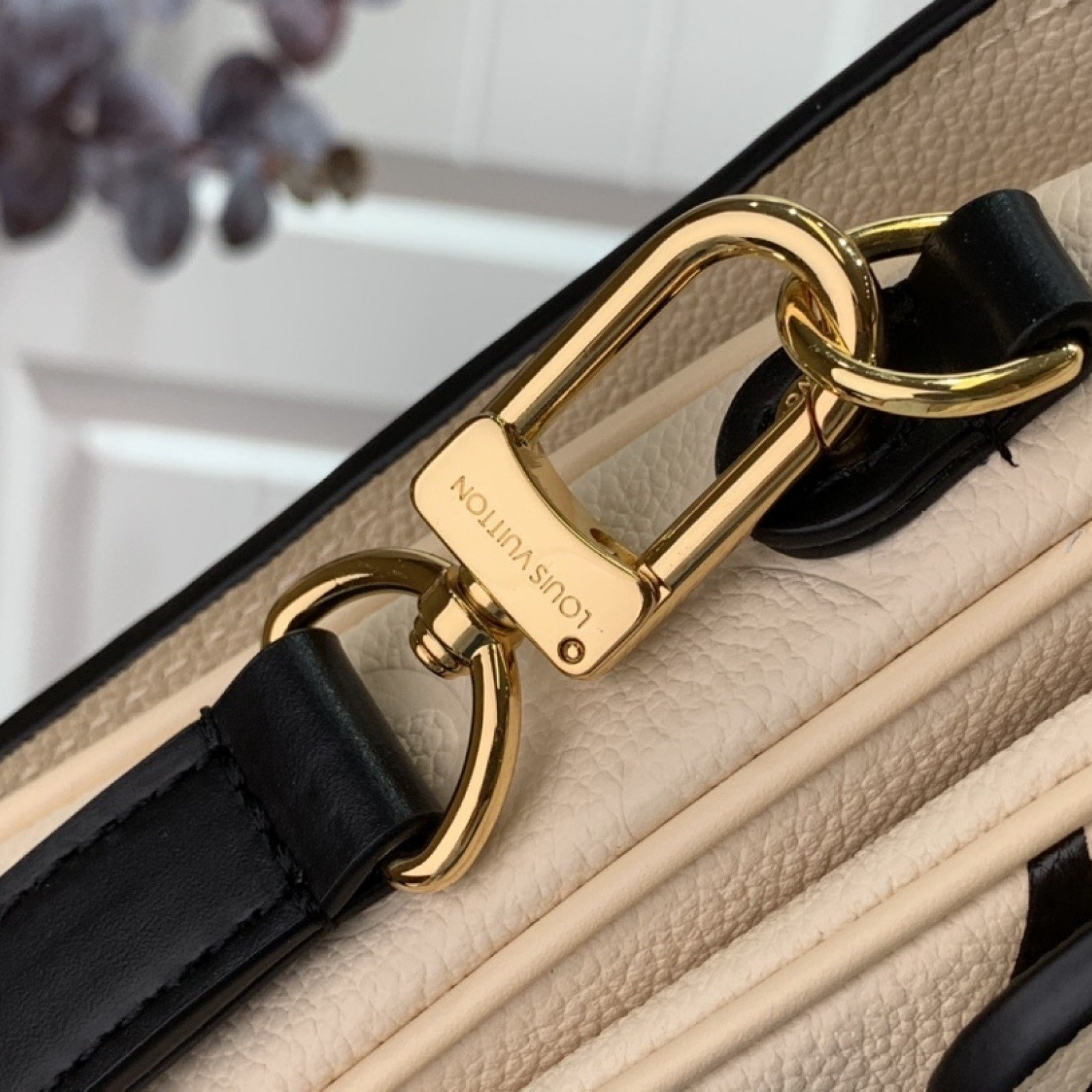 LV CRAFTY POCHETTE METIS M45385