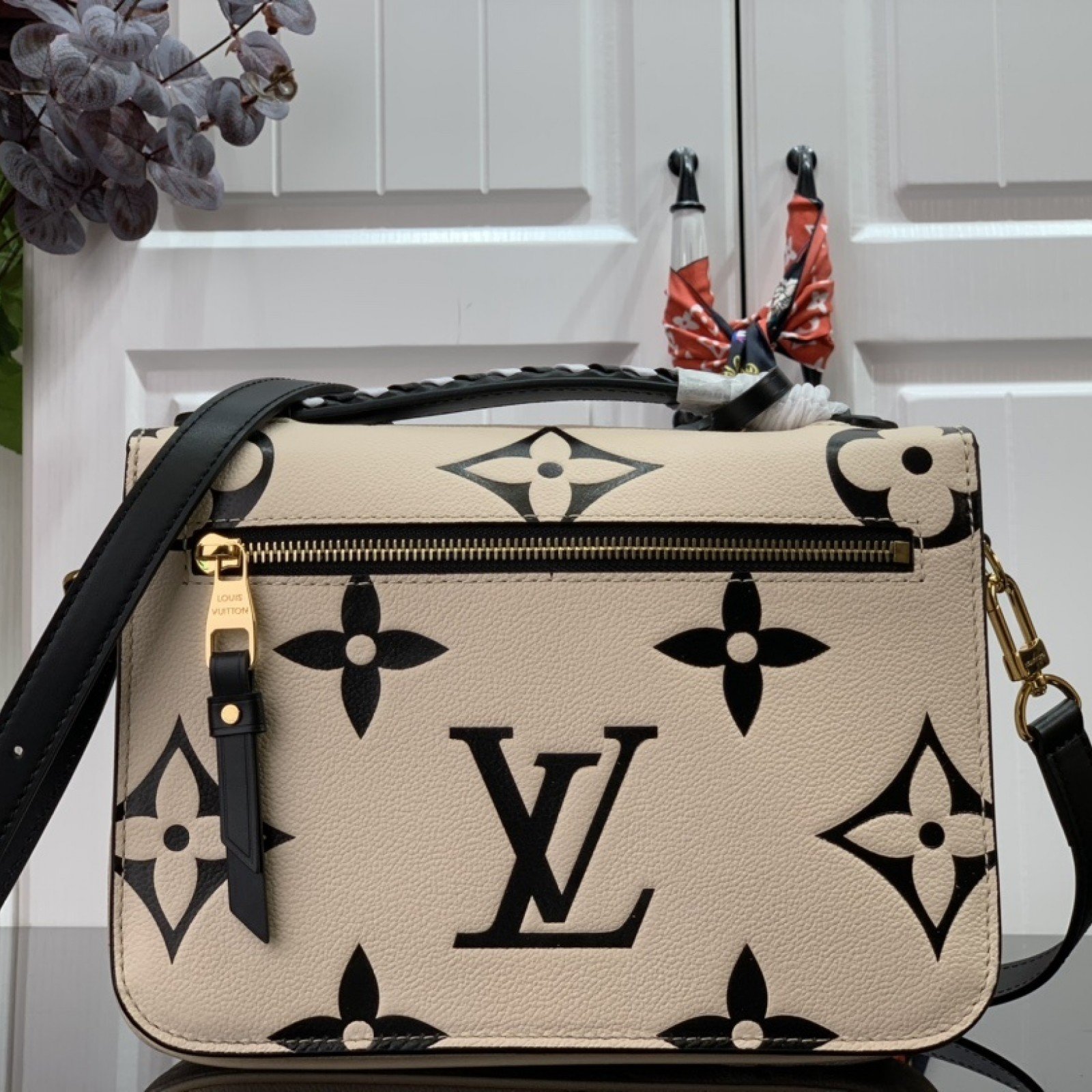 LV CRAFTY POCHETTE METIS M45385