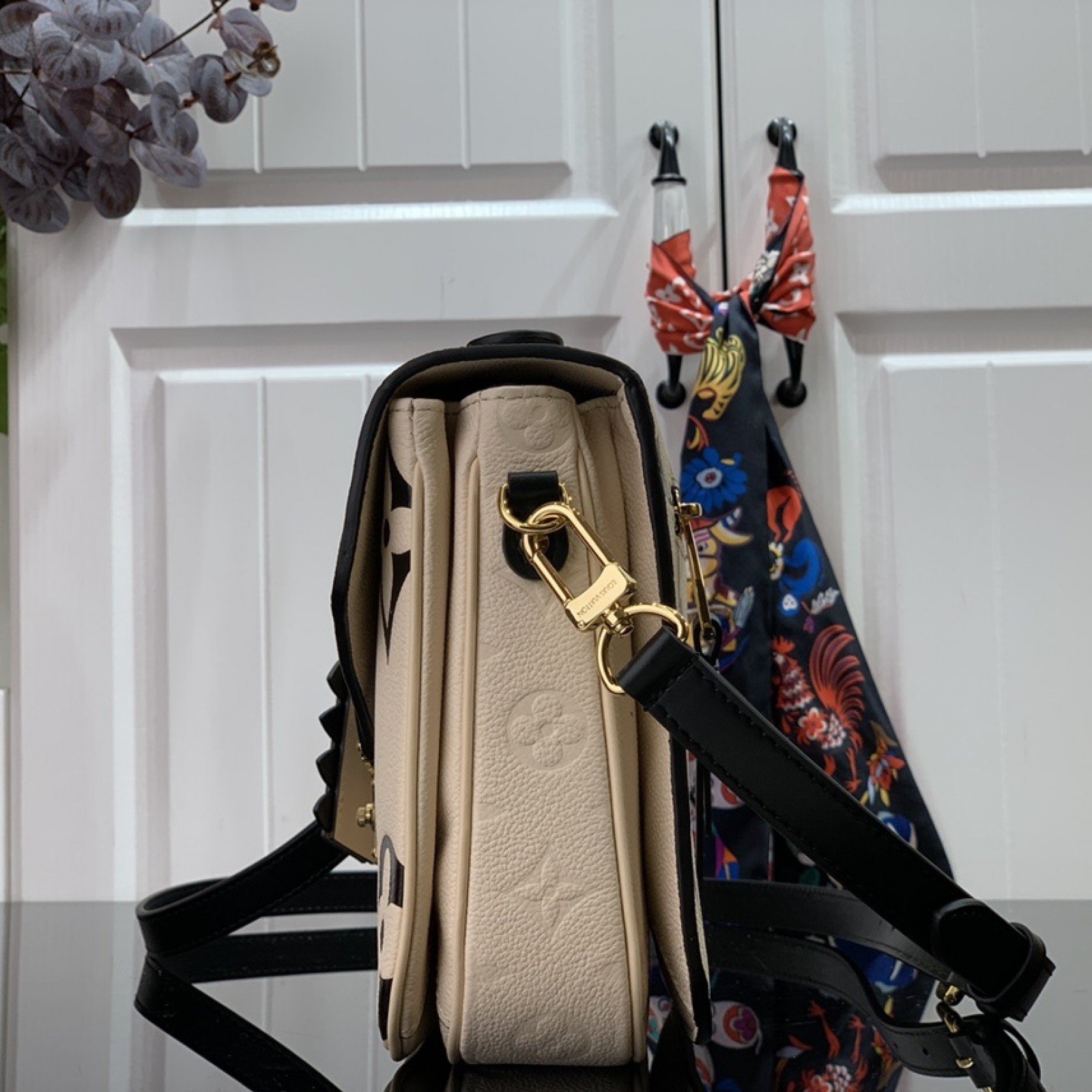 LV CRAFTY POCHETTE METIS M45385