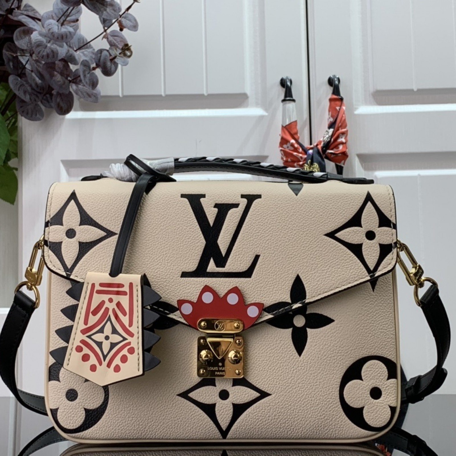 LV CRAFTY POCHETTE METIS M45385