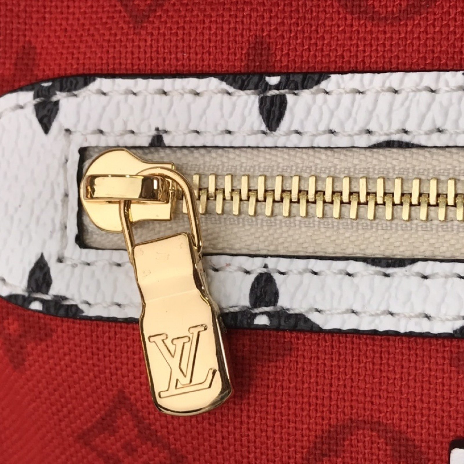 LV CRAFTY SPEEDY BANDOULIERE 25 M56588