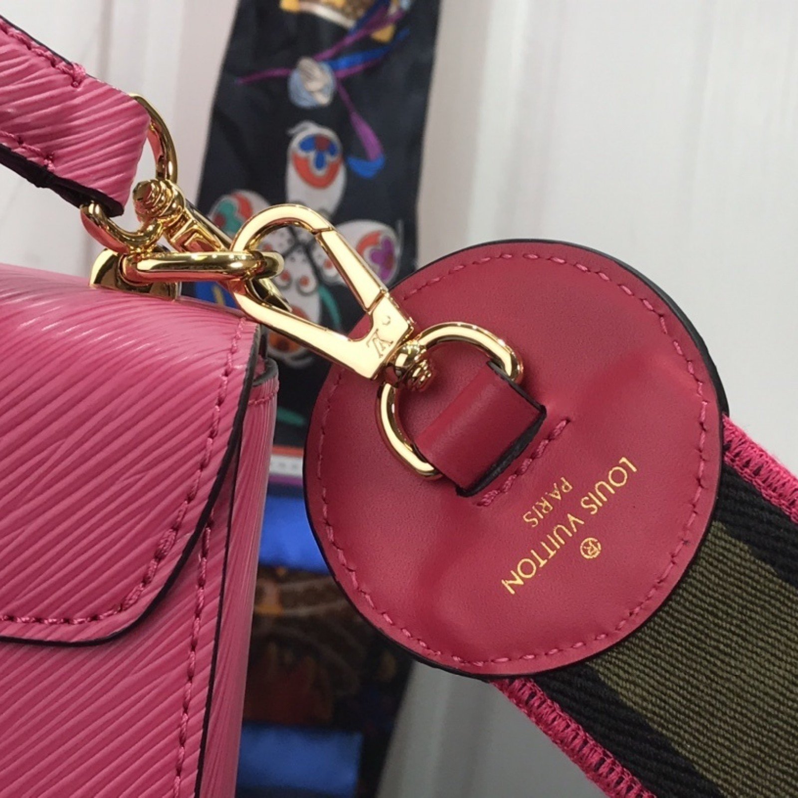 LV CRAFTY TWIST MINI M57063
