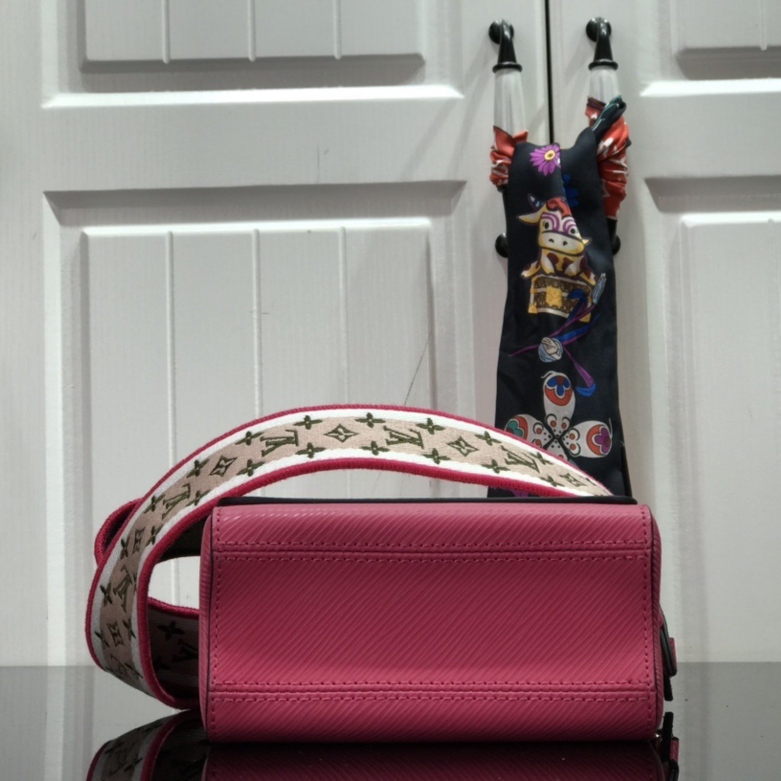 LV CRAFTY TWIST MINI M57063