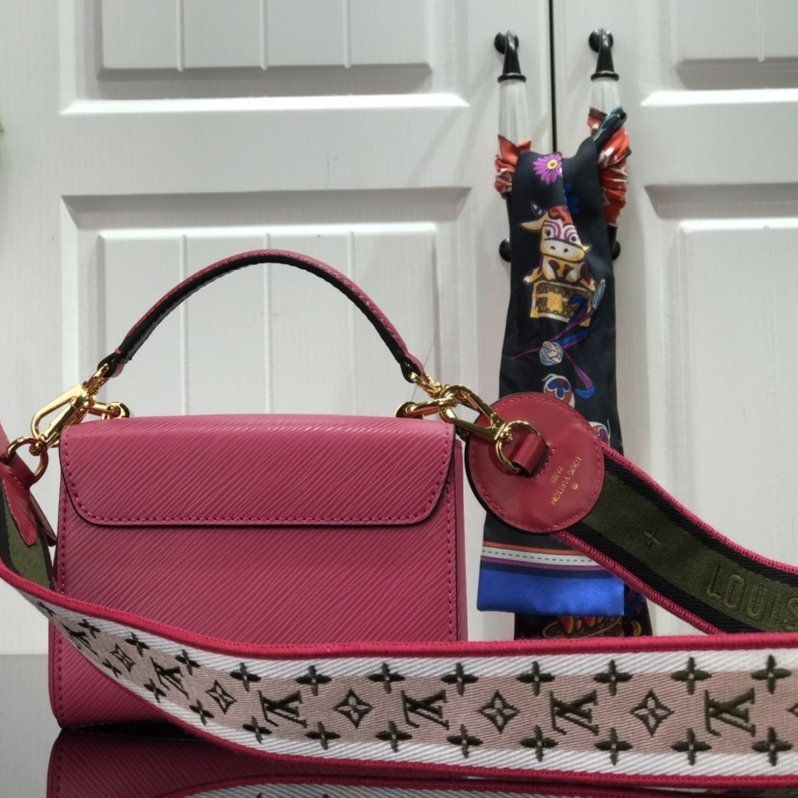 LV CRAFTY TWIST MINI M57063