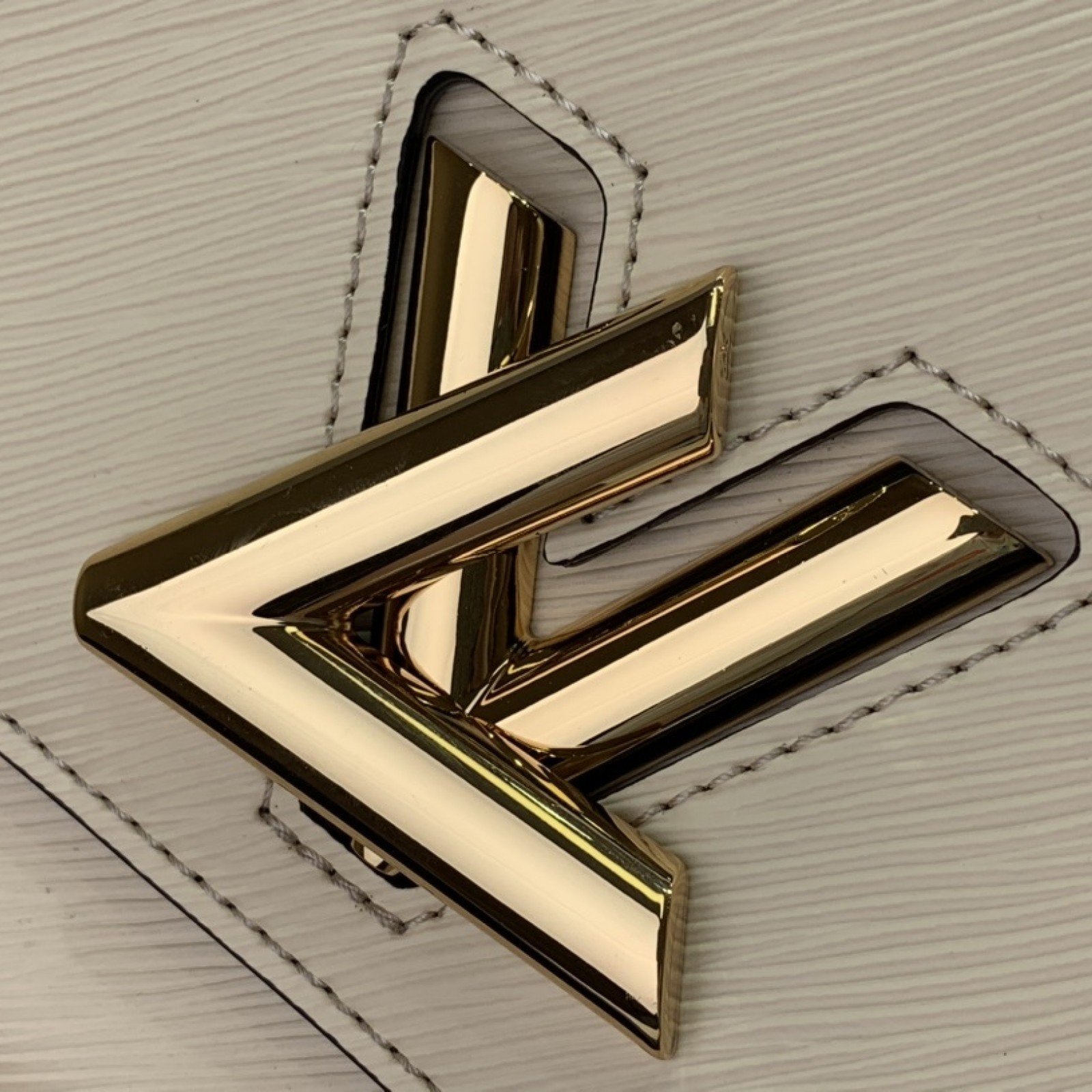 LV CRAFTY TWIST MM M56780
