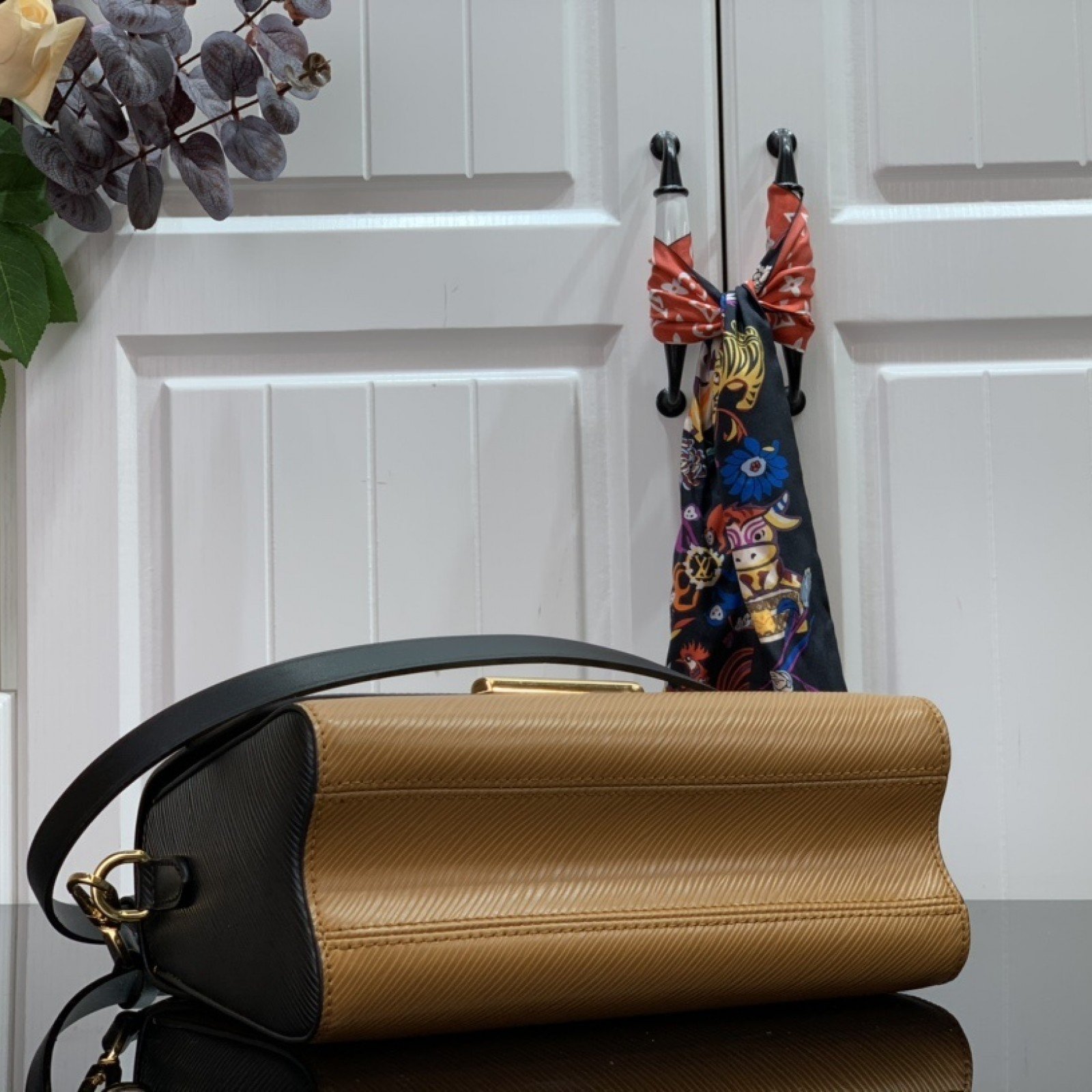 LV CRAFTY TWIST MM M56780