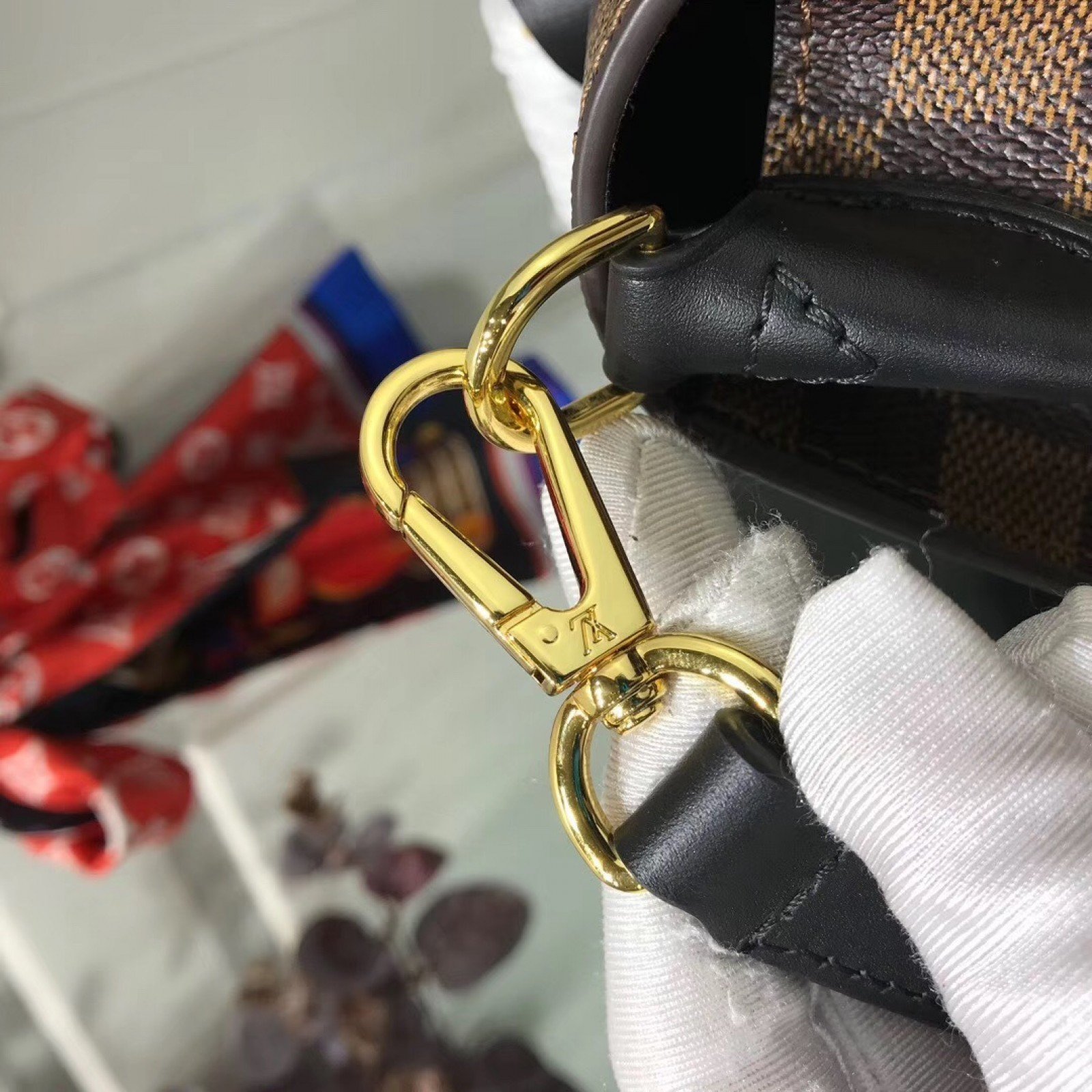 LV CROSSBODY N40148