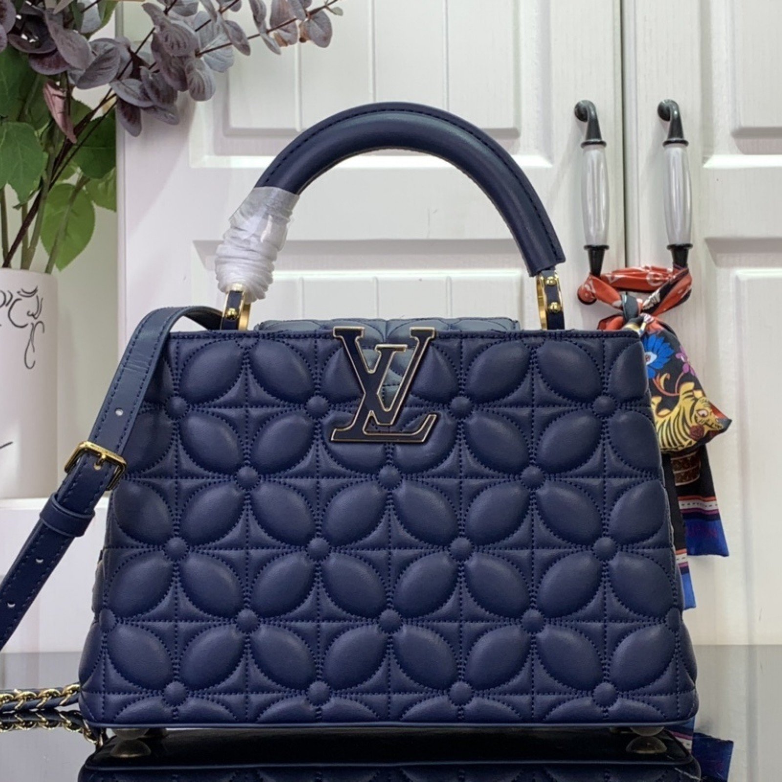 LV Capucines  bb m25283
