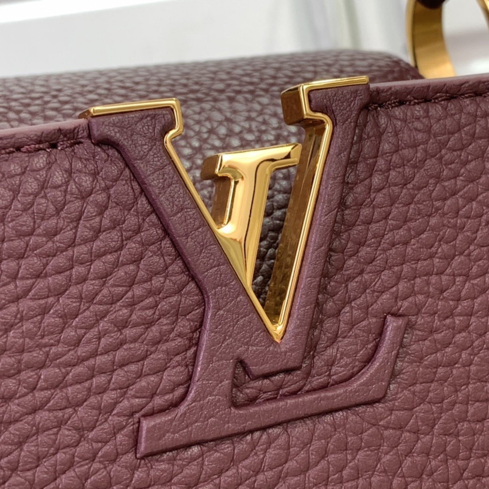 LV Capucines bb m25893