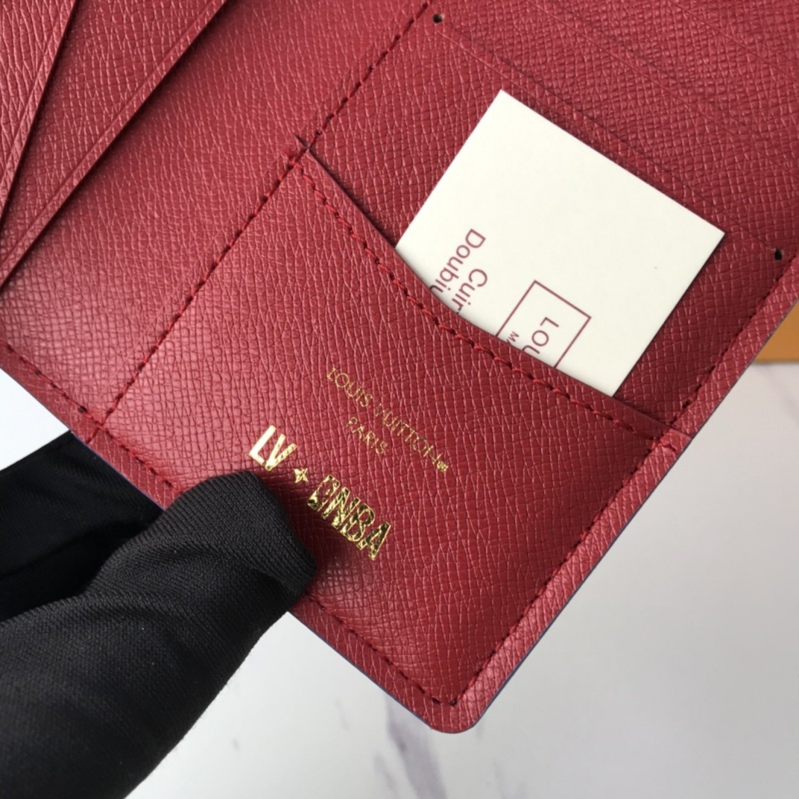 LV Card holder M80103B
