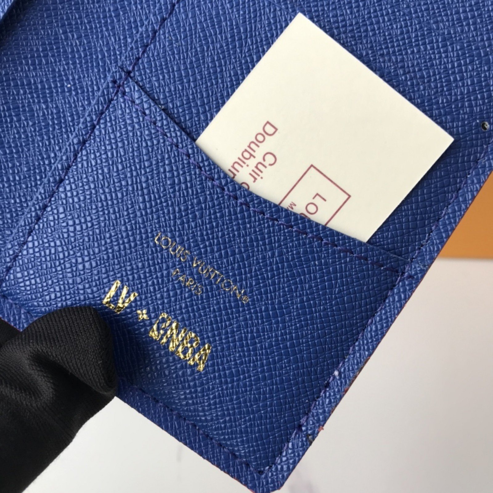 LV Card holder M80103B