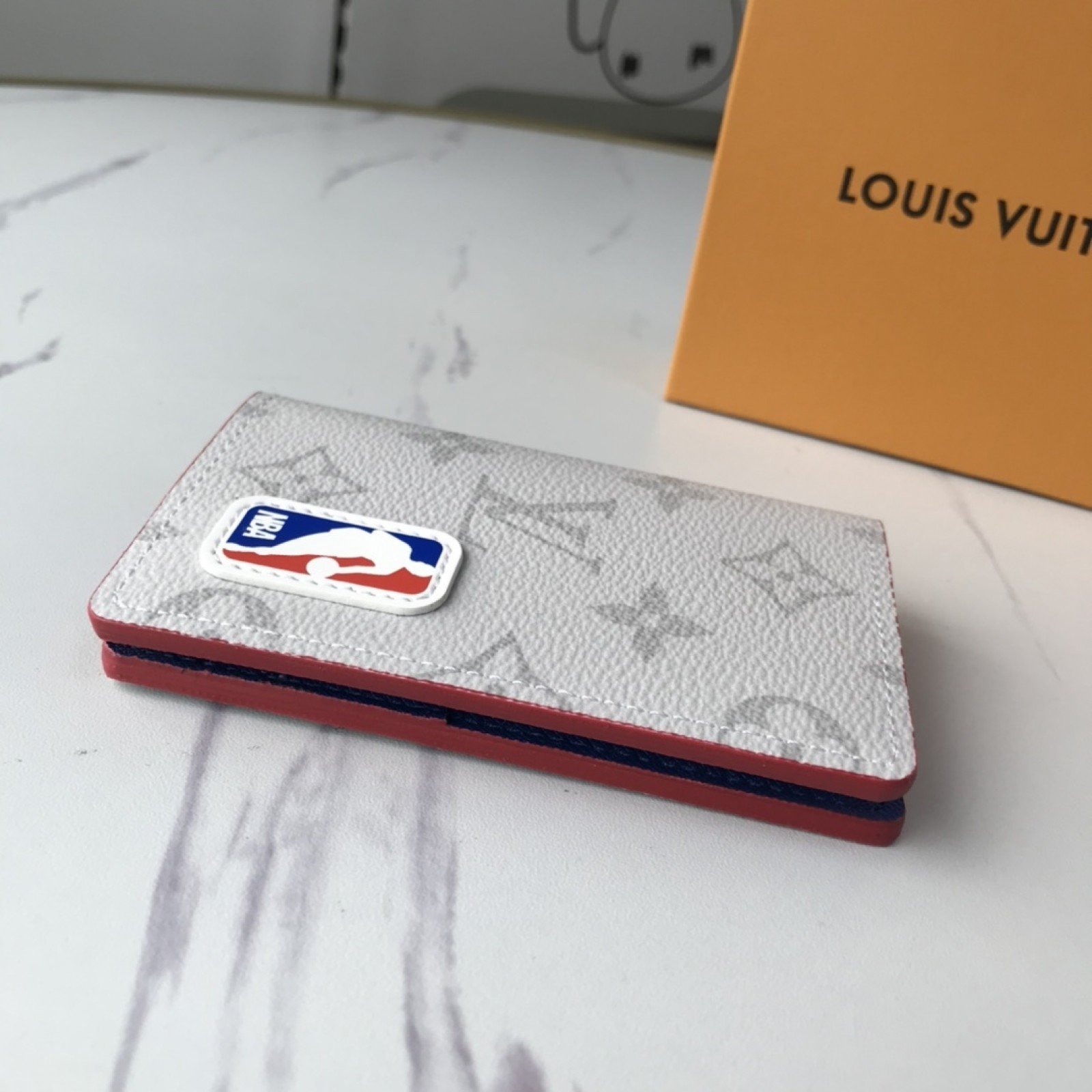 LV Card holder M80103B