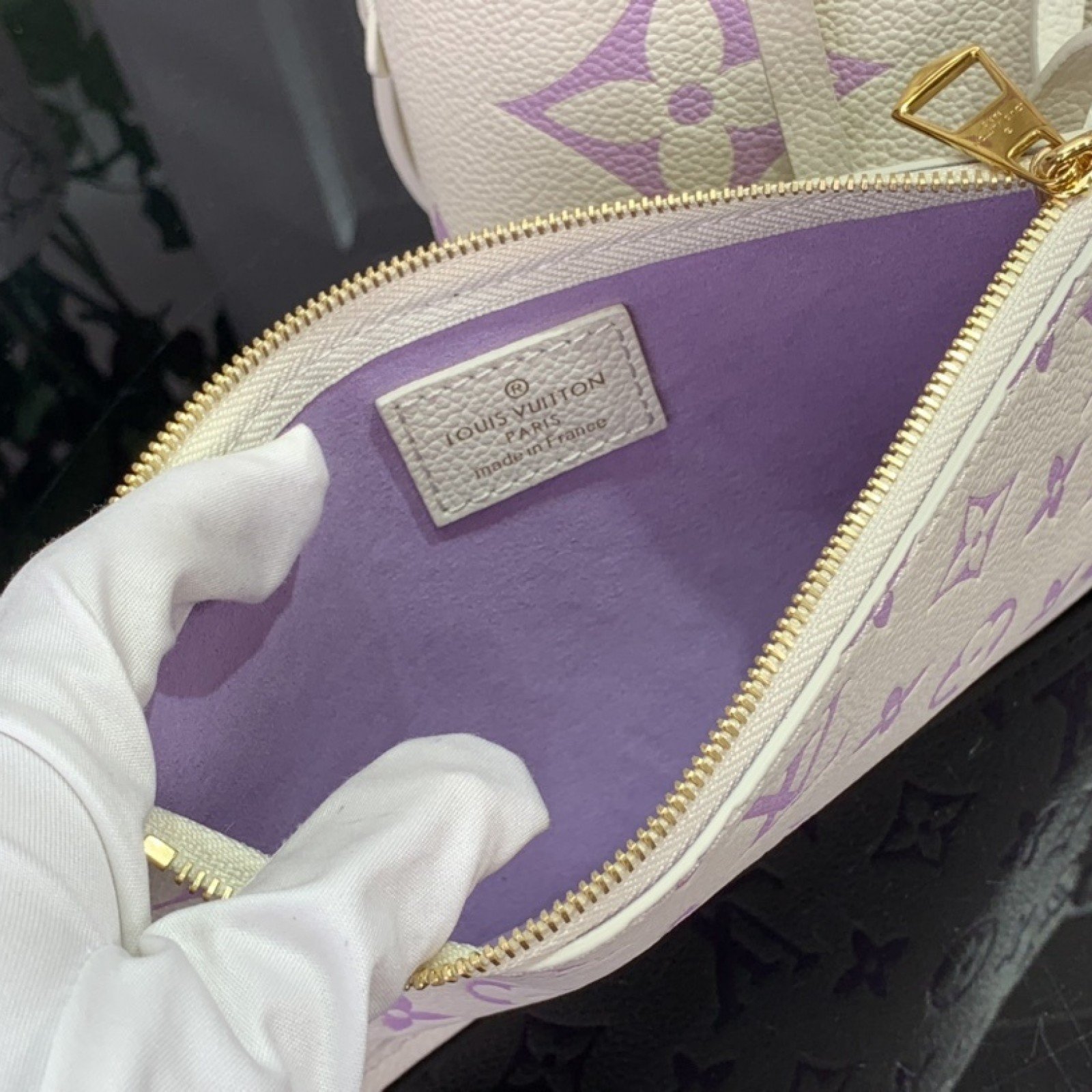 LV CarryAll  M24141