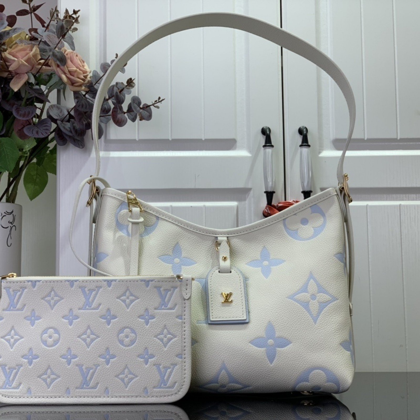 LV CarryAll  M24141
