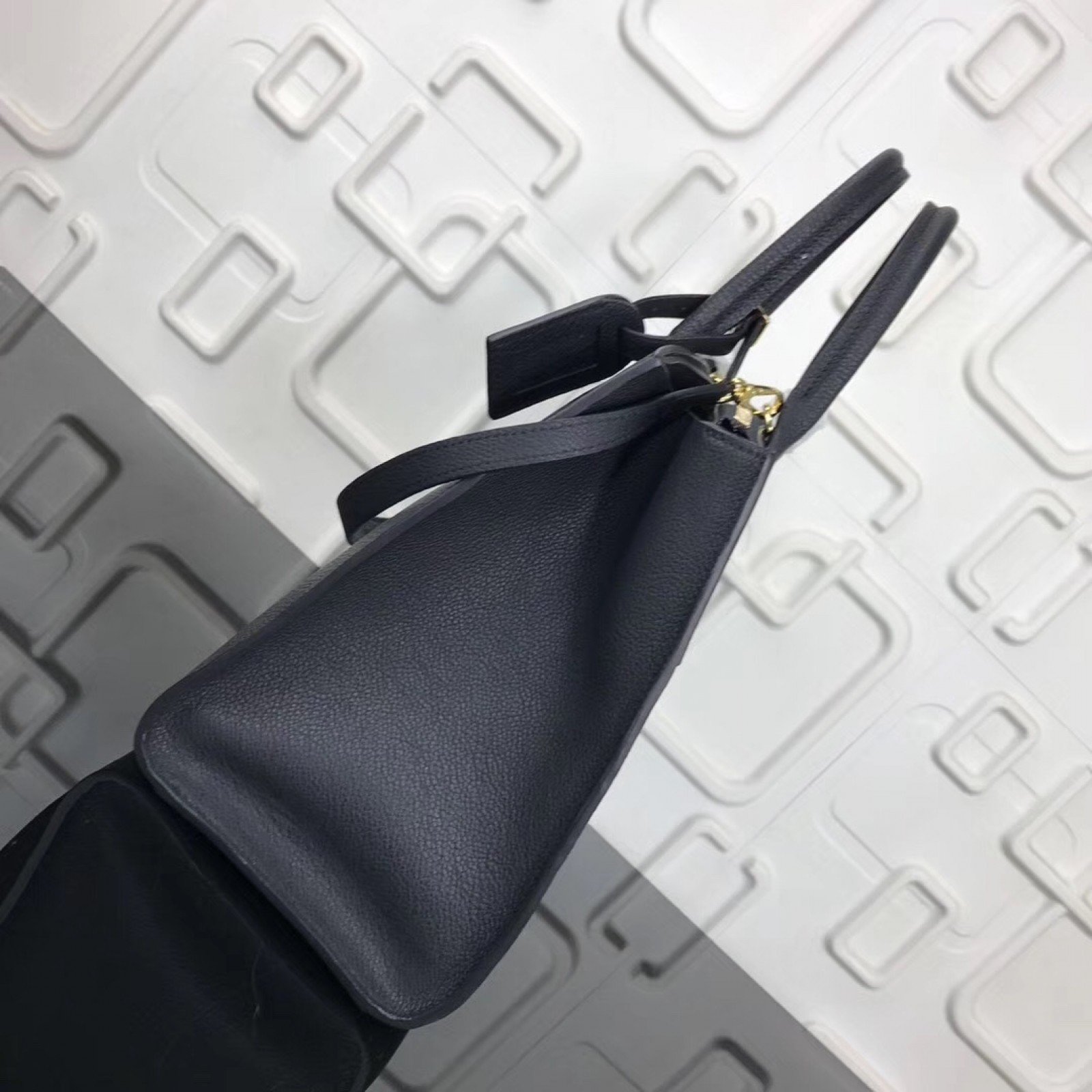LV City Steamer Bag M51026