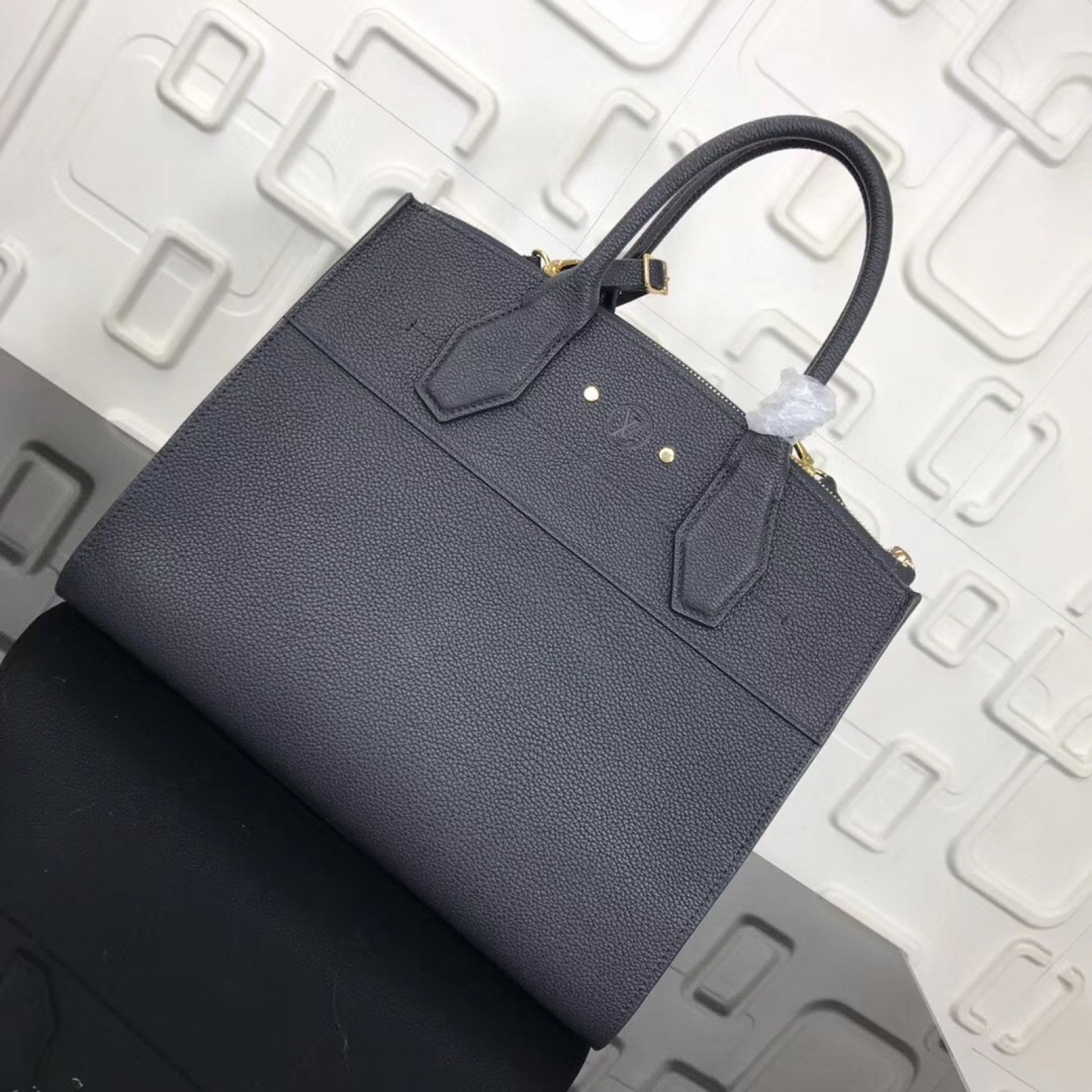 LV City Steamer Bag M51026