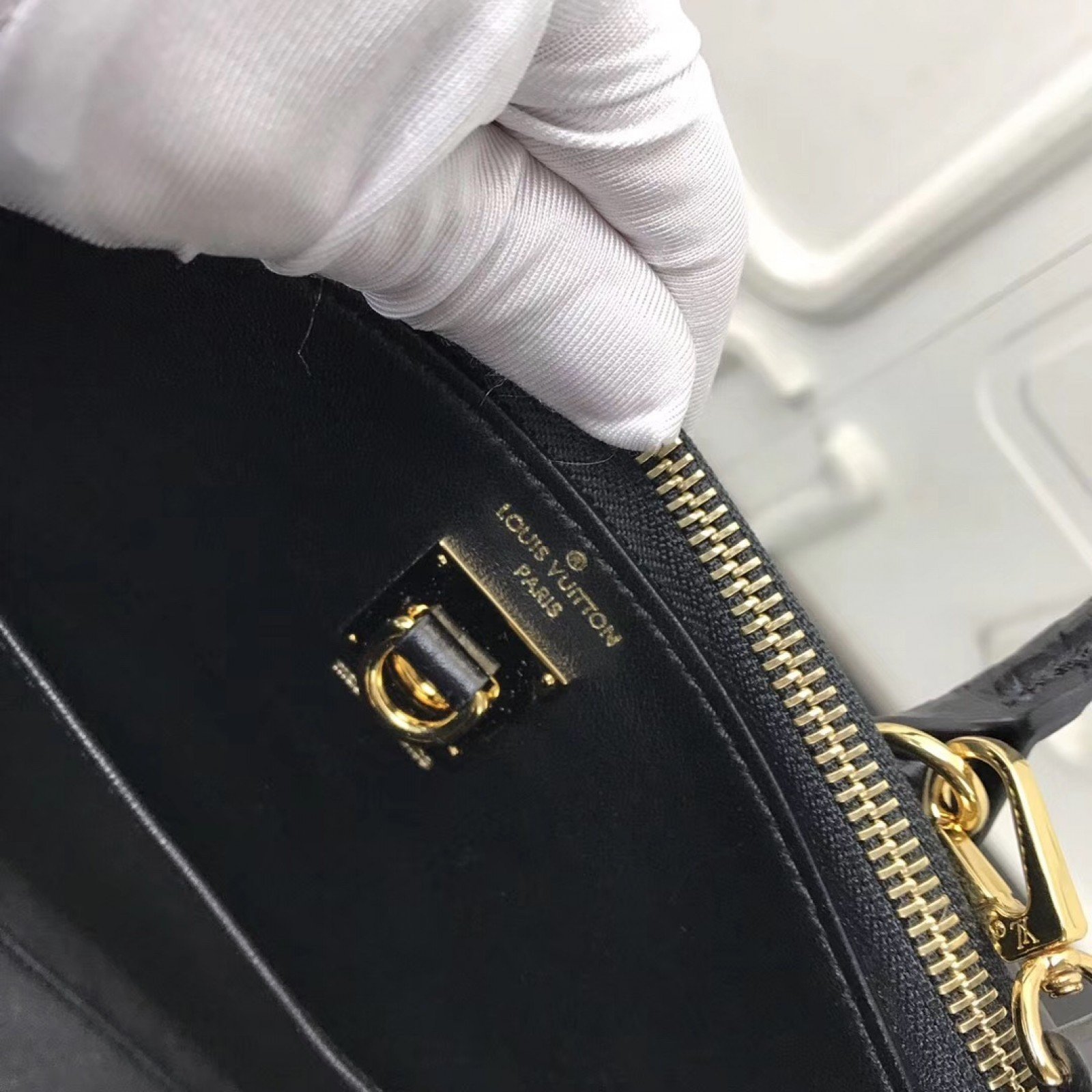 LV City Steamer Bag M51026E