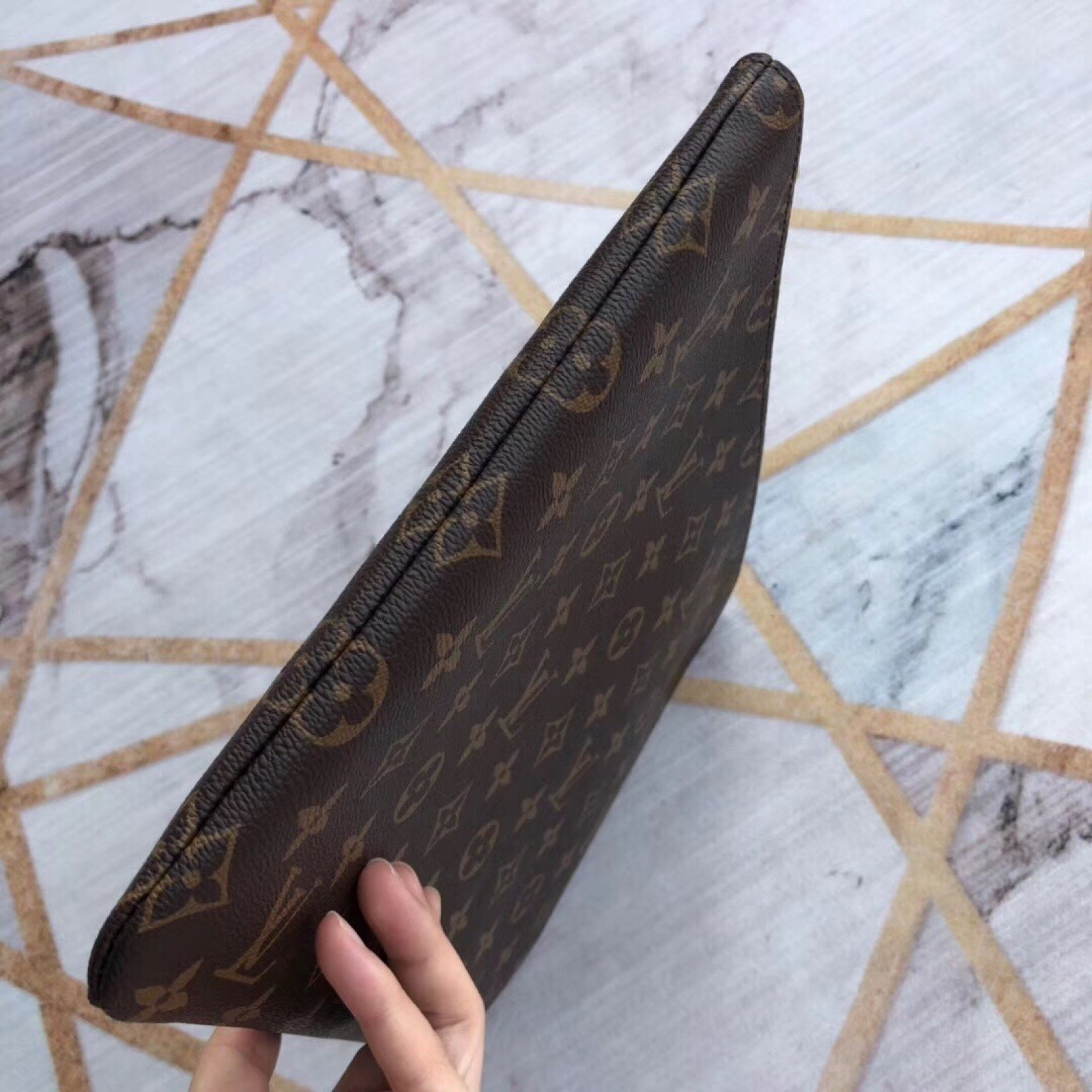 LV Clutch bag M43442
