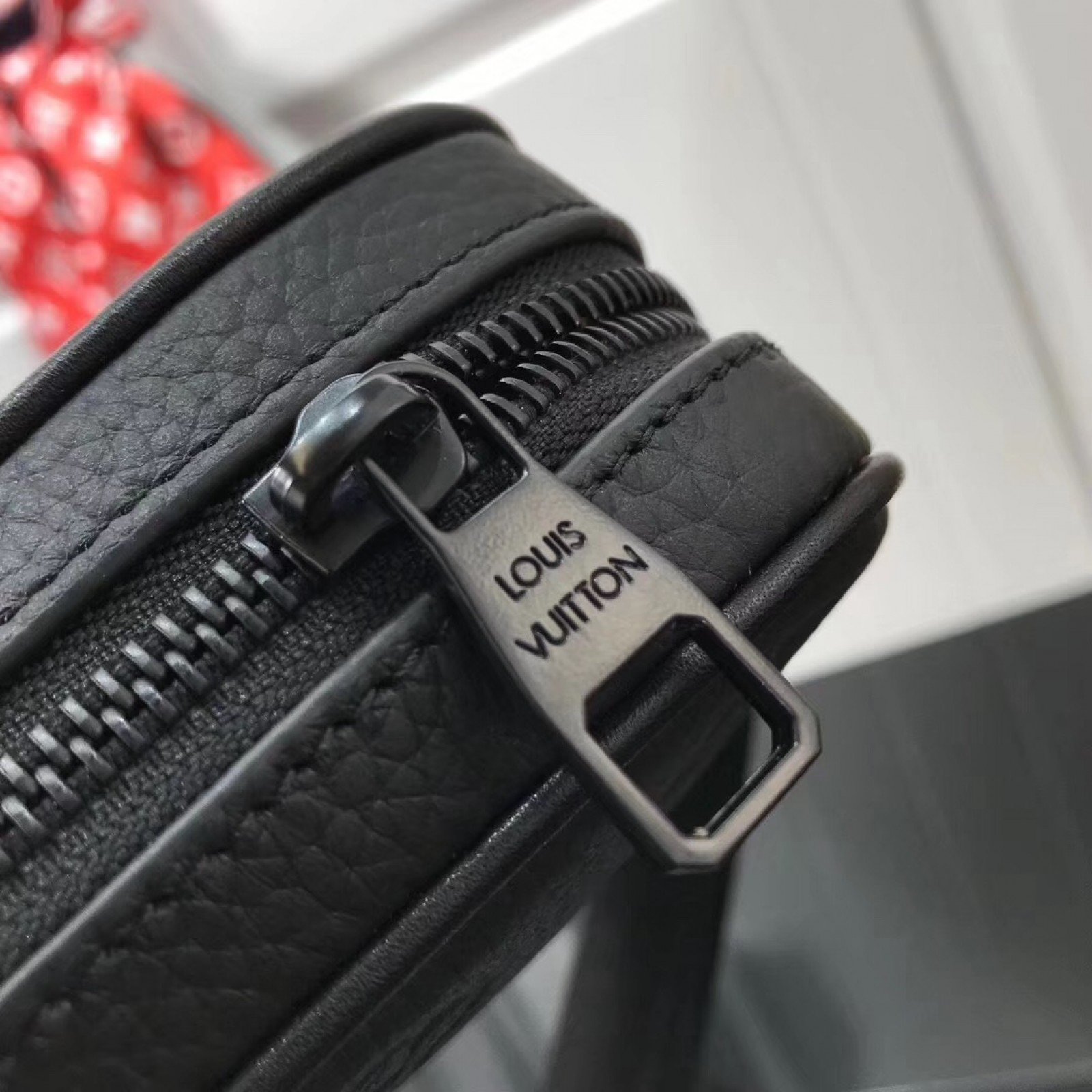 LV Clutch bag M44458YH
