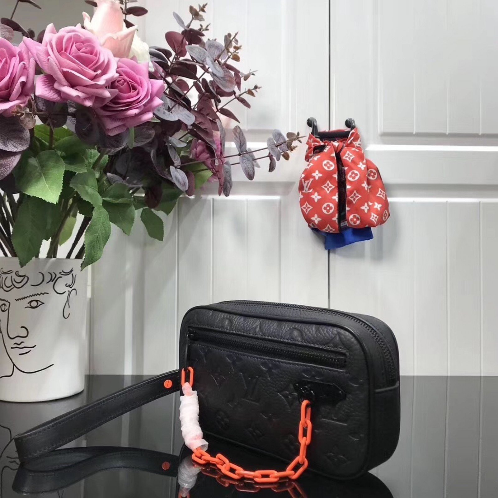 LV Clutch bag M44458YH