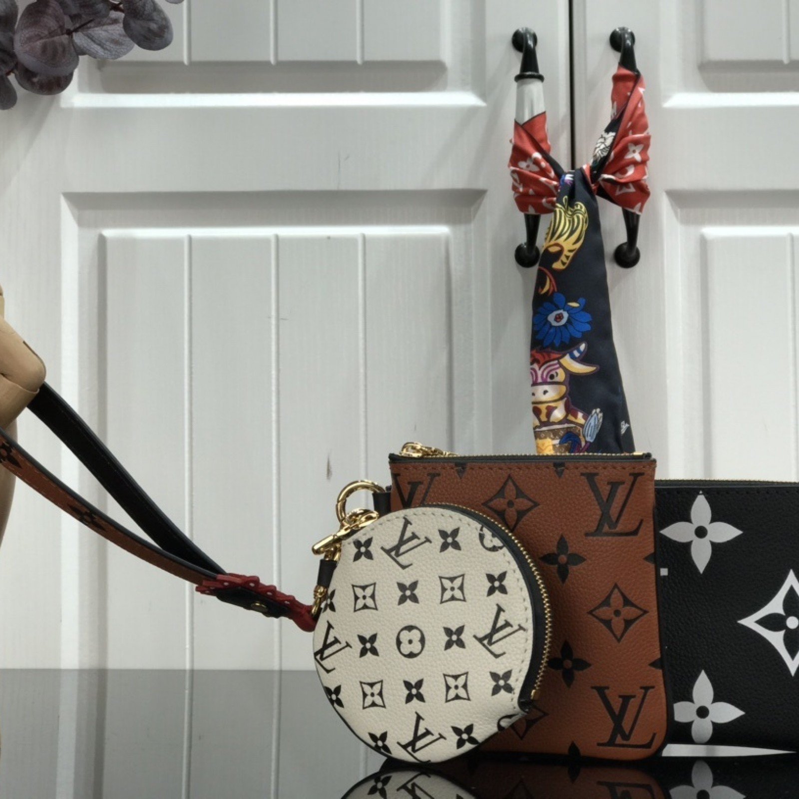 LV Clutch bag M69516