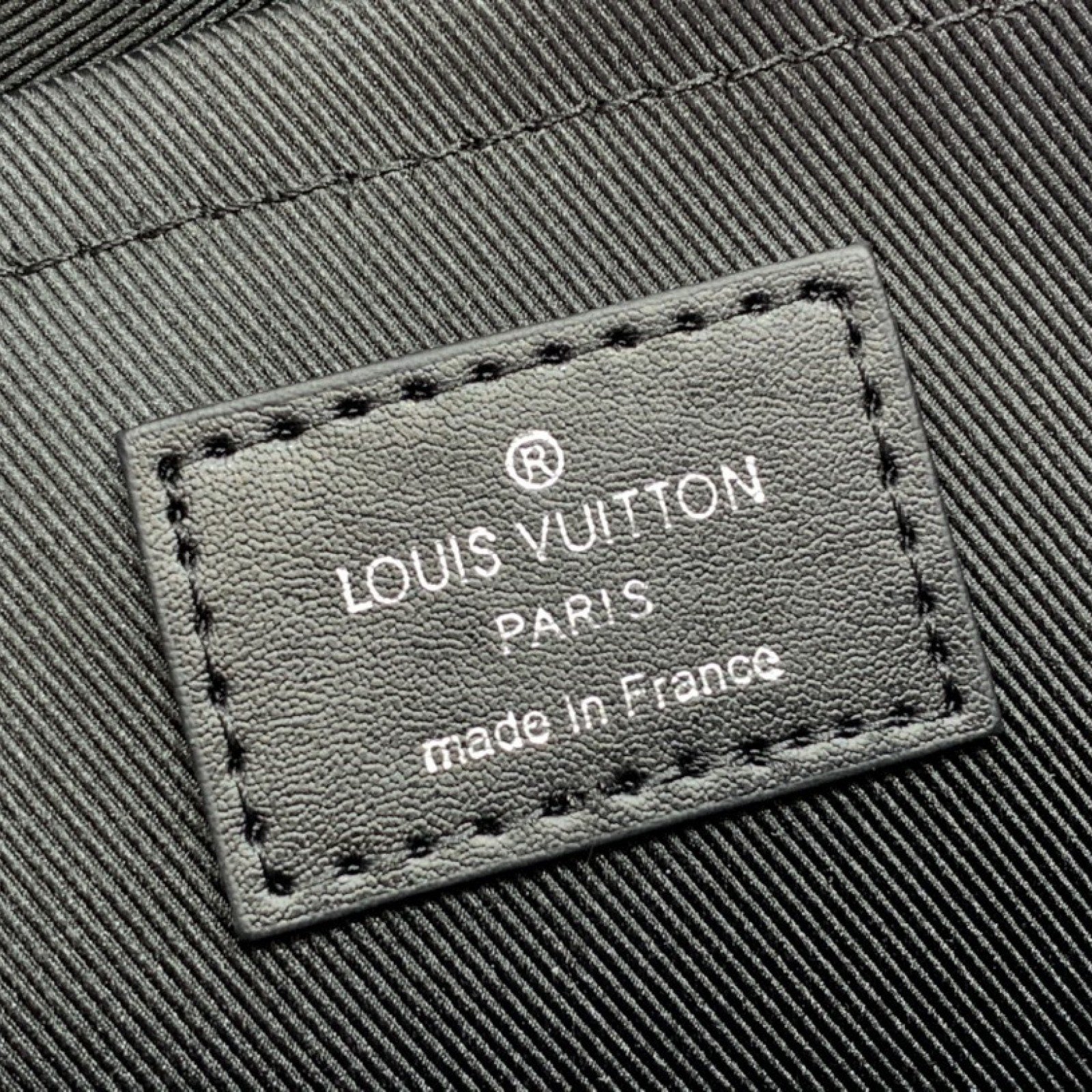 LV Clutch bag M81848