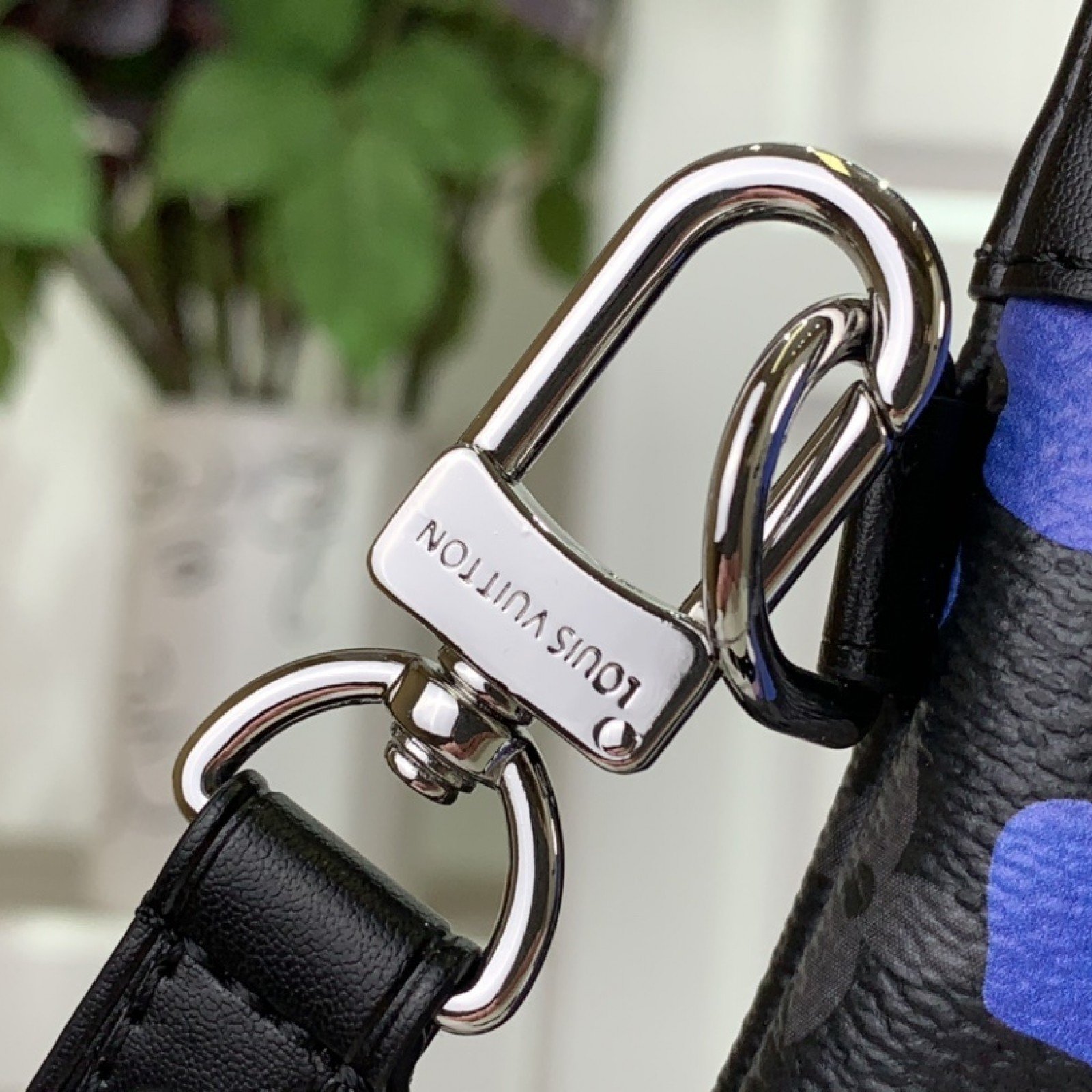 LV Clutch bag M81848