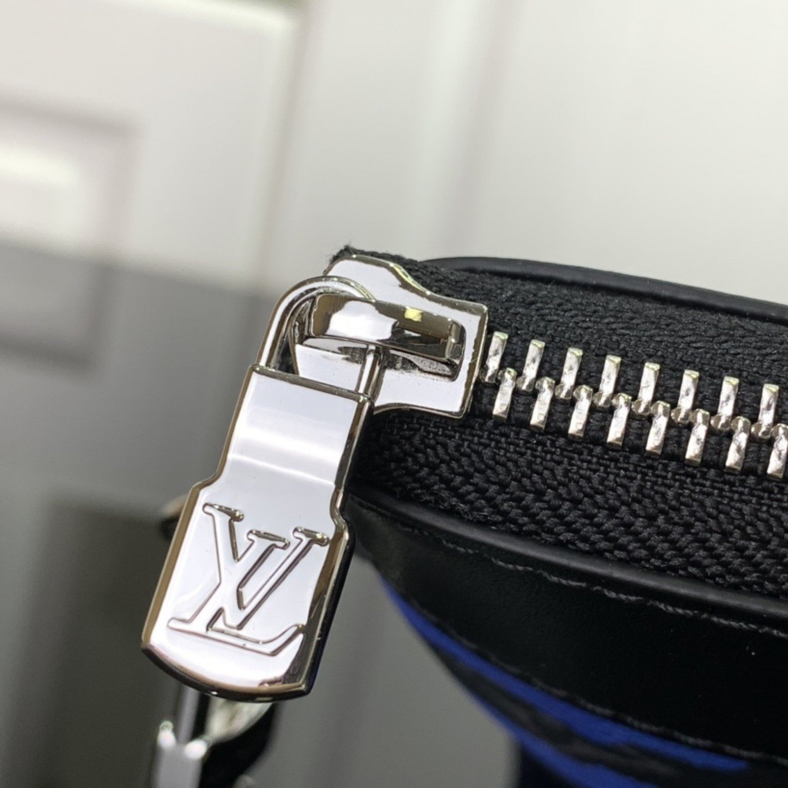 LV Clutch bag M81848