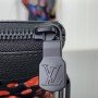 LV Clutch bag m82019
