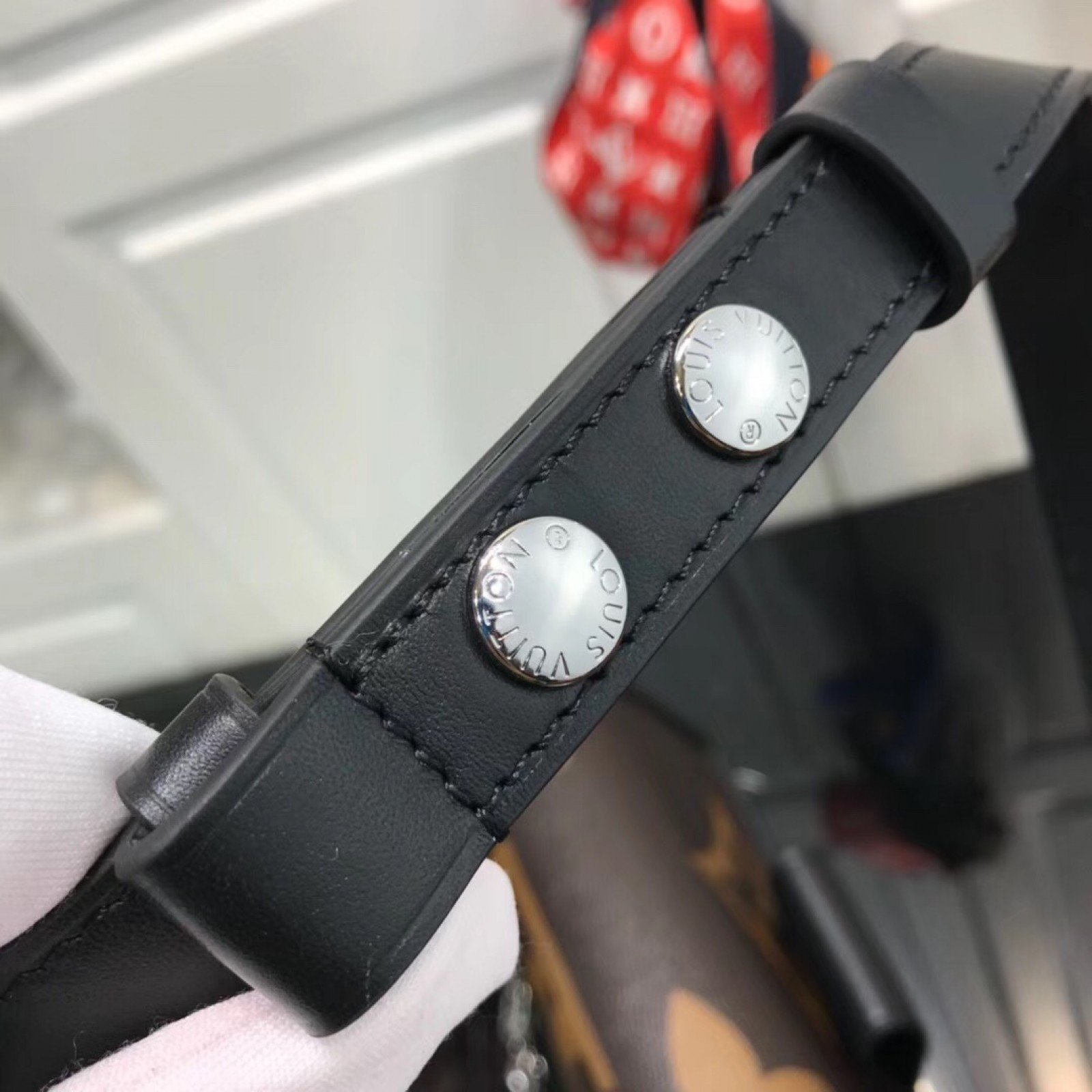 LV DAUPHINE BAG M44391DV