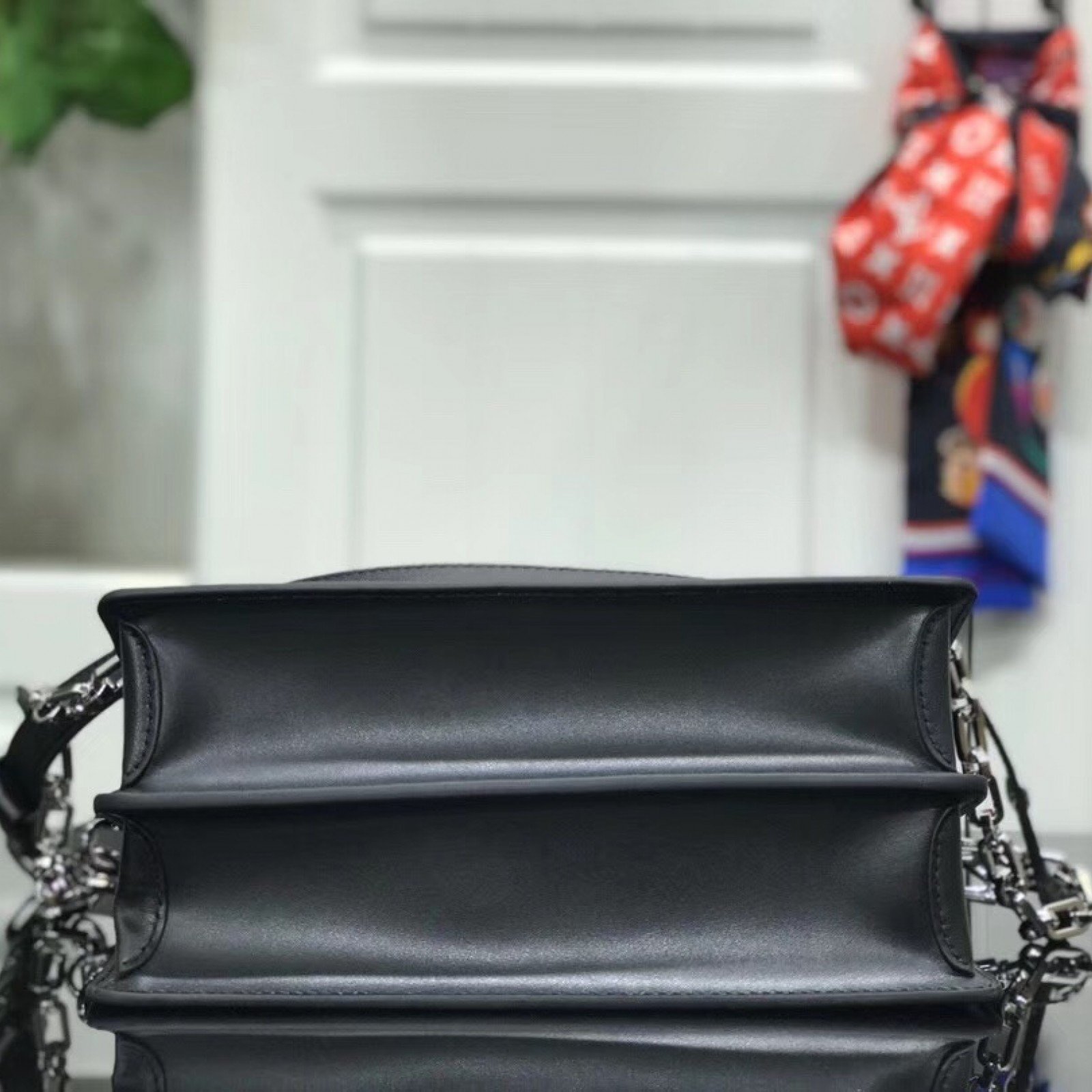 LV DAUPHINE BAG M44391DV