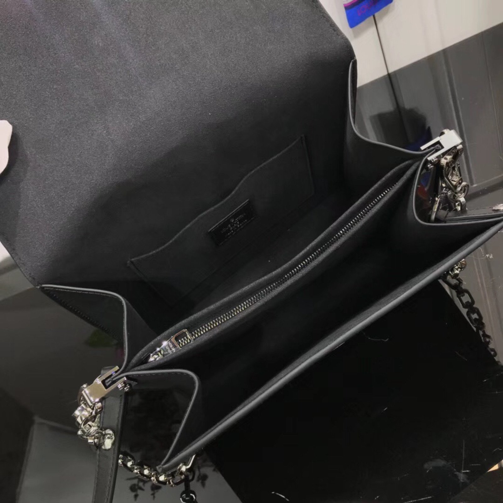 LV DAUPHINE BAG M44391DV