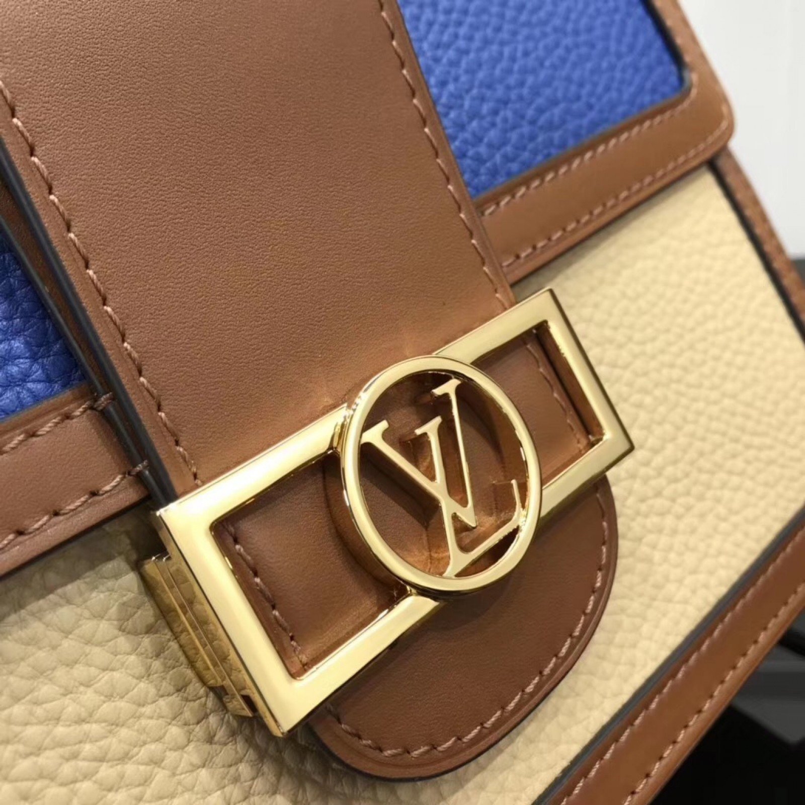 LV DAUPHINE MM M53830