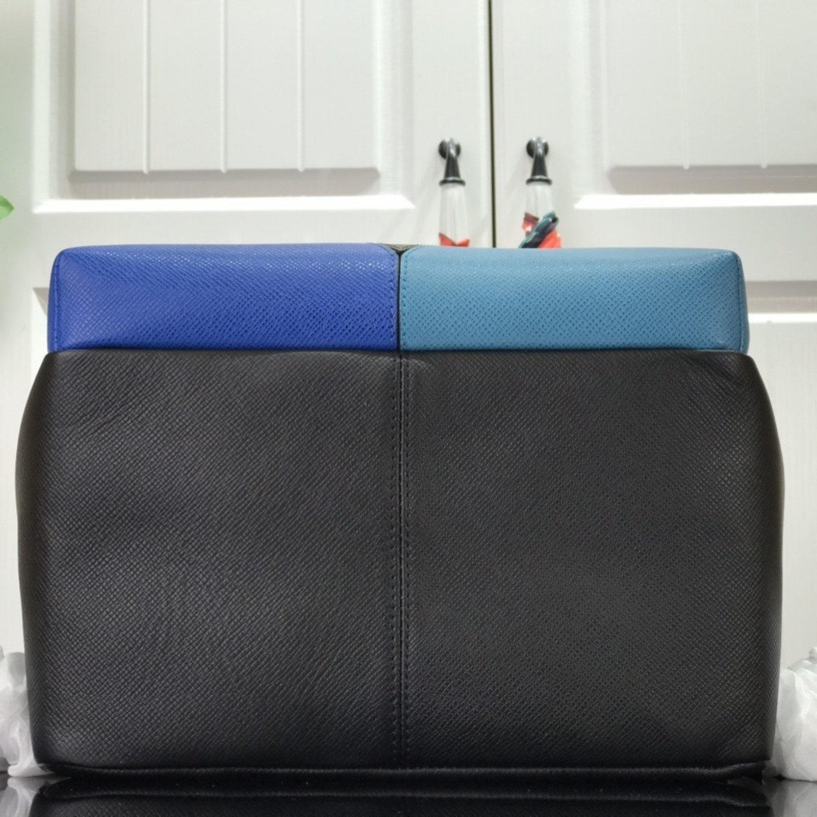 LV DISCOVERY BACKPACK M30735