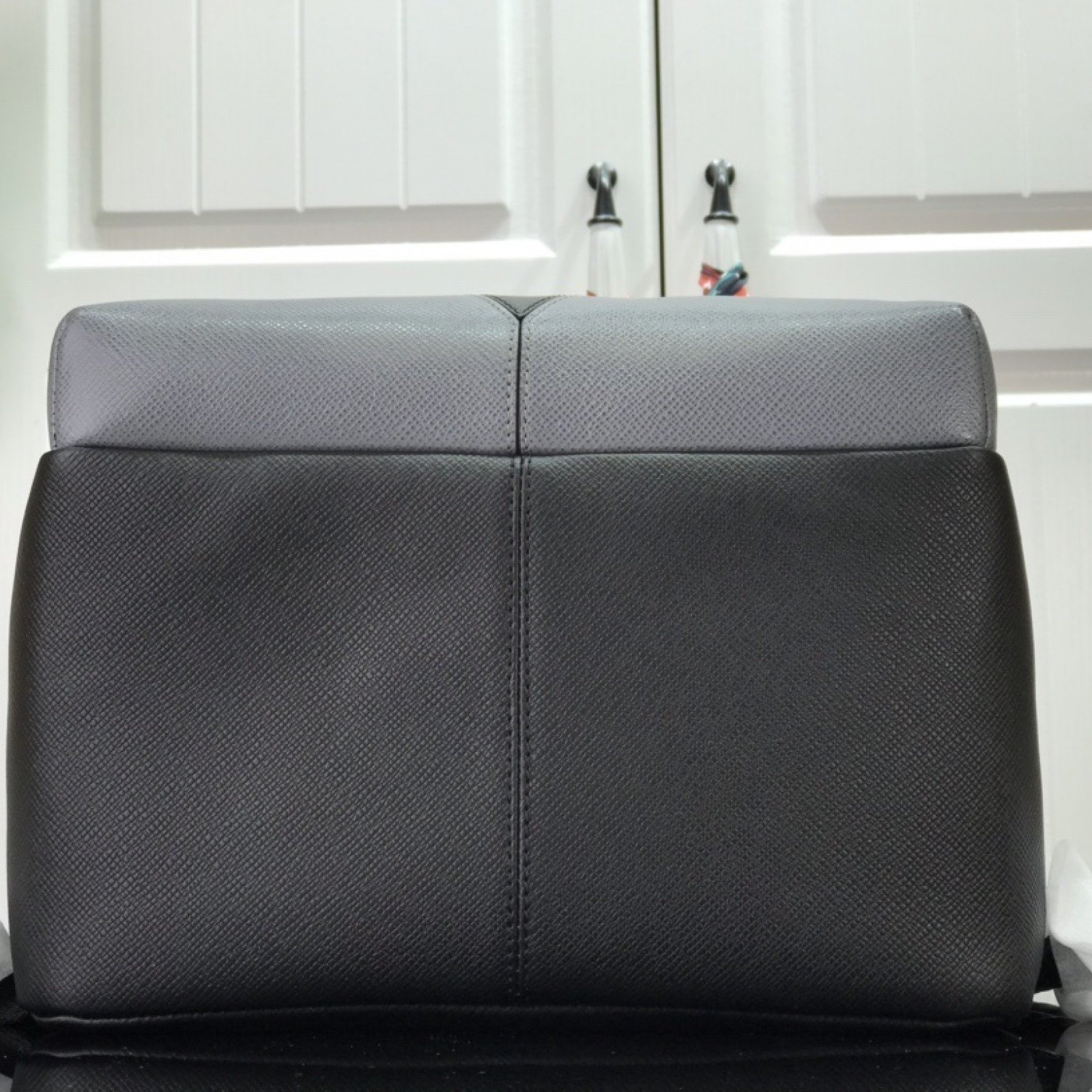 LV DISCOVERY BACKPACK M30735
