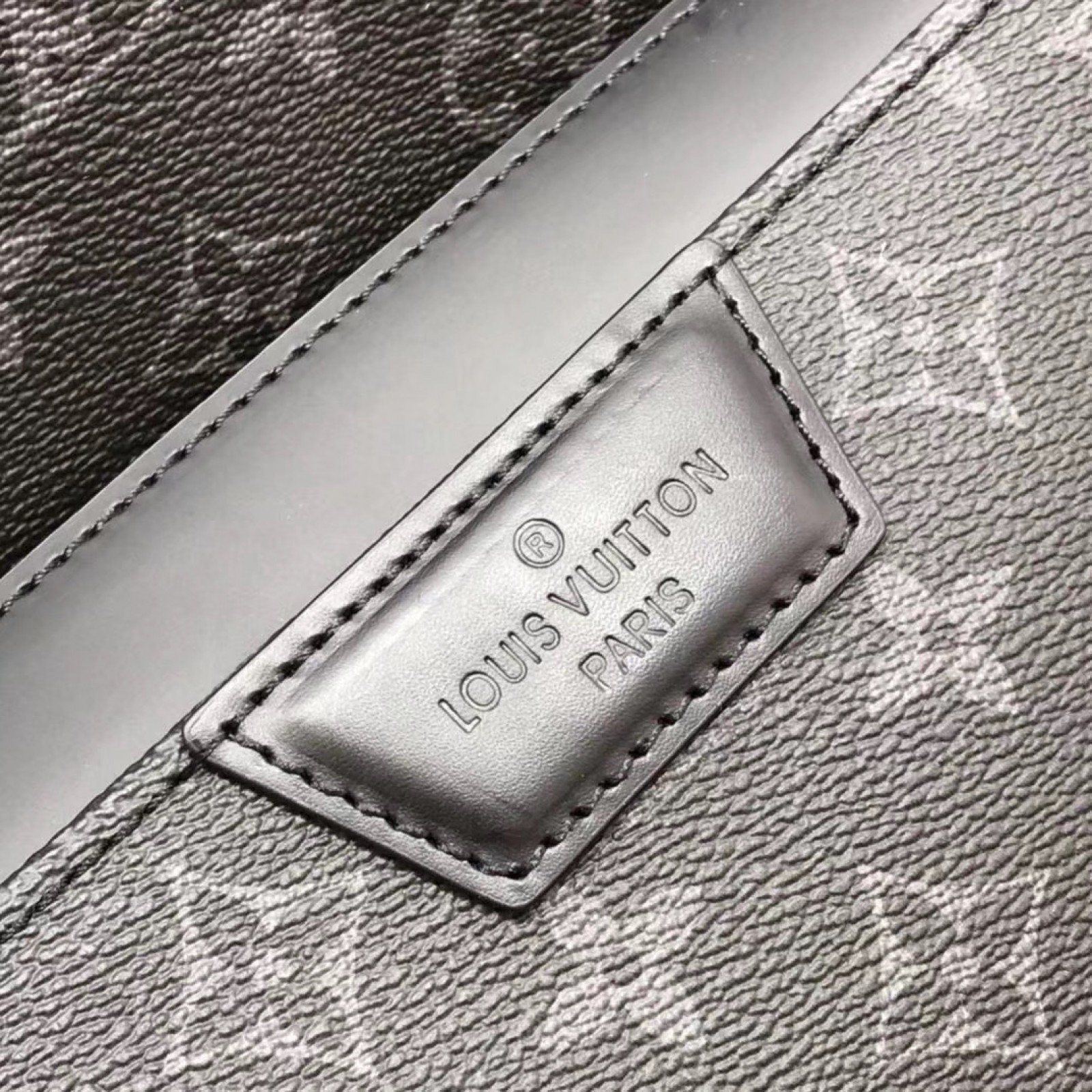 LV DISCOVERY BACKPACK PM M43186