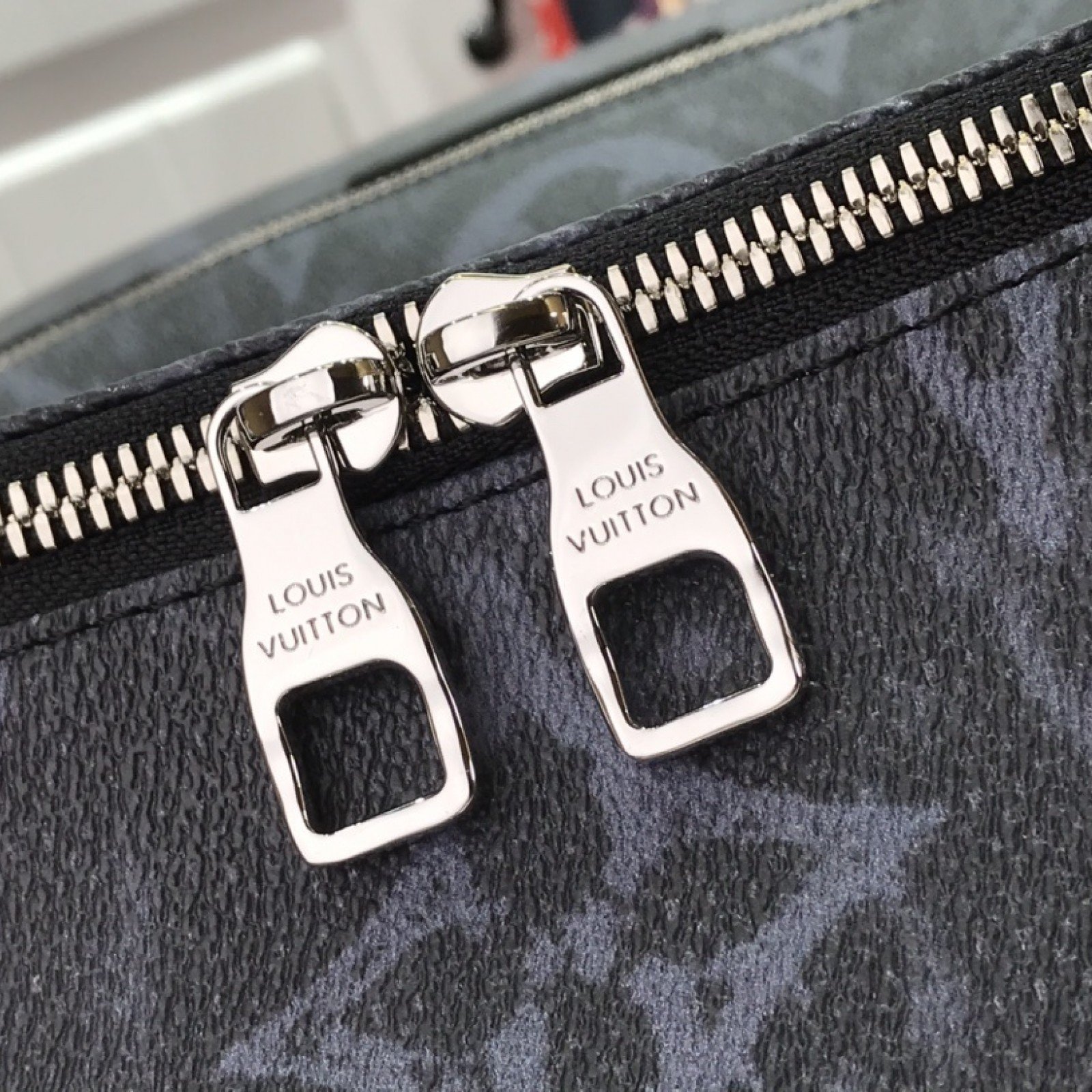 LV DISCOVERY BACKPACK PM M57274