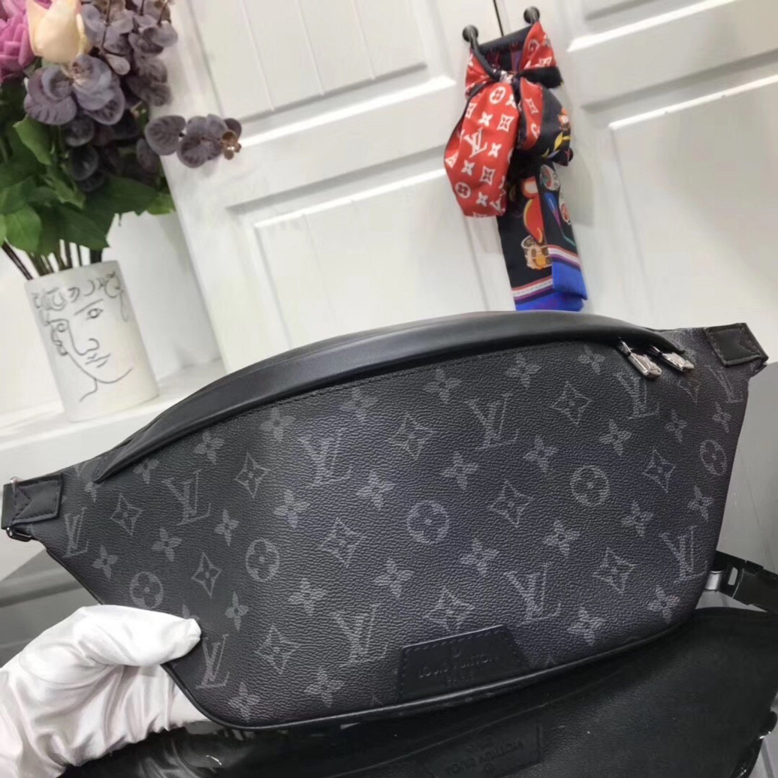 LV DISCOVERY M44336