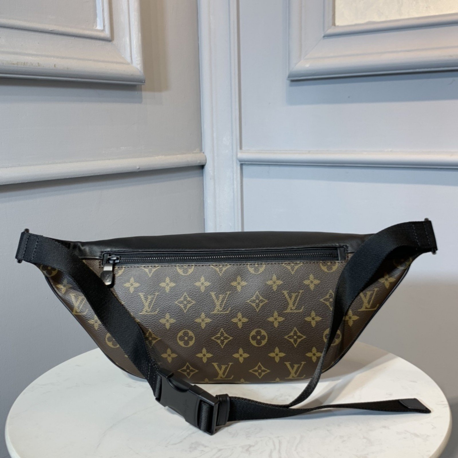 LV DISCOVERY M44336