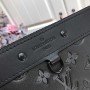 LV DISCOVERY POCHETTE M62903