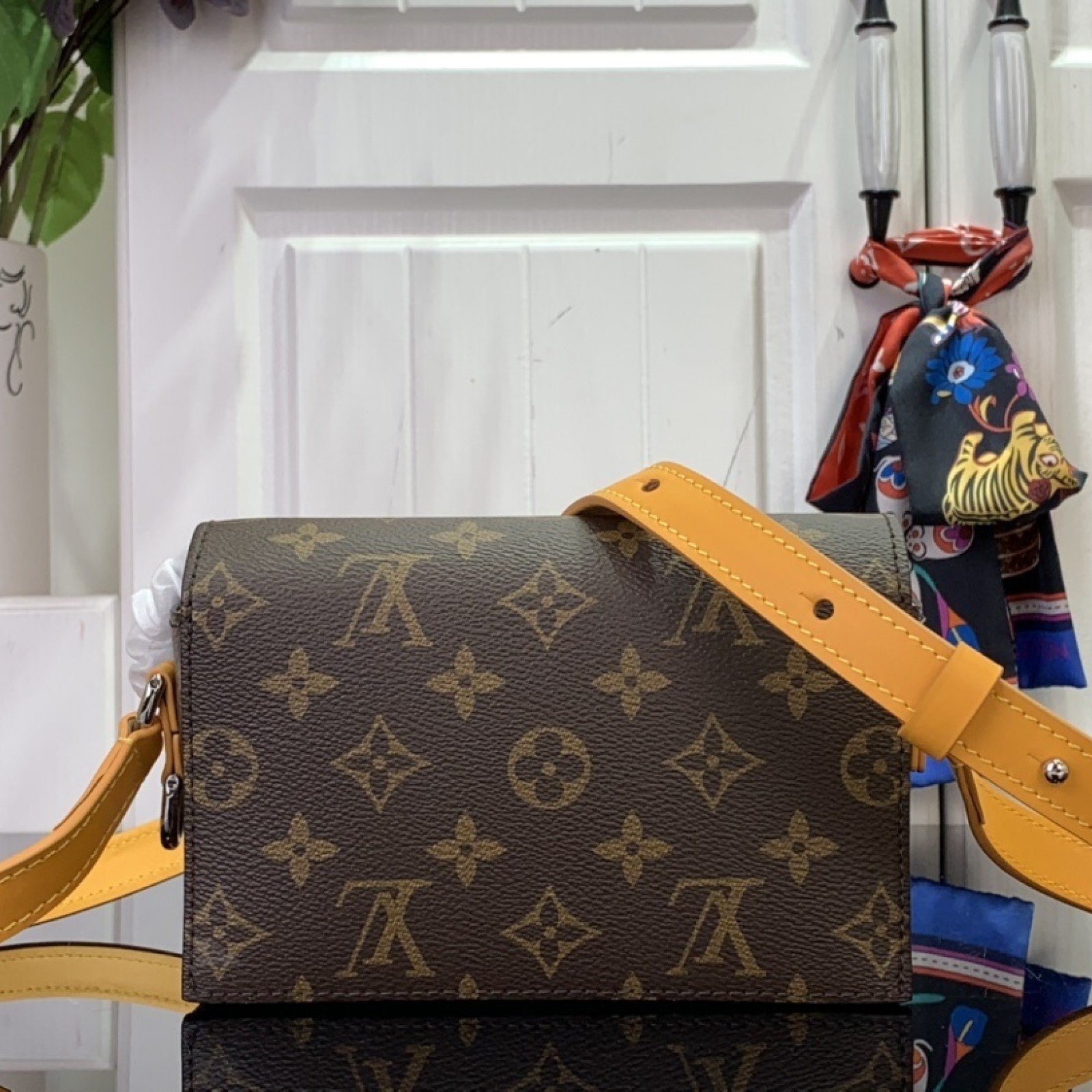 LV DOPP KIT   m12639