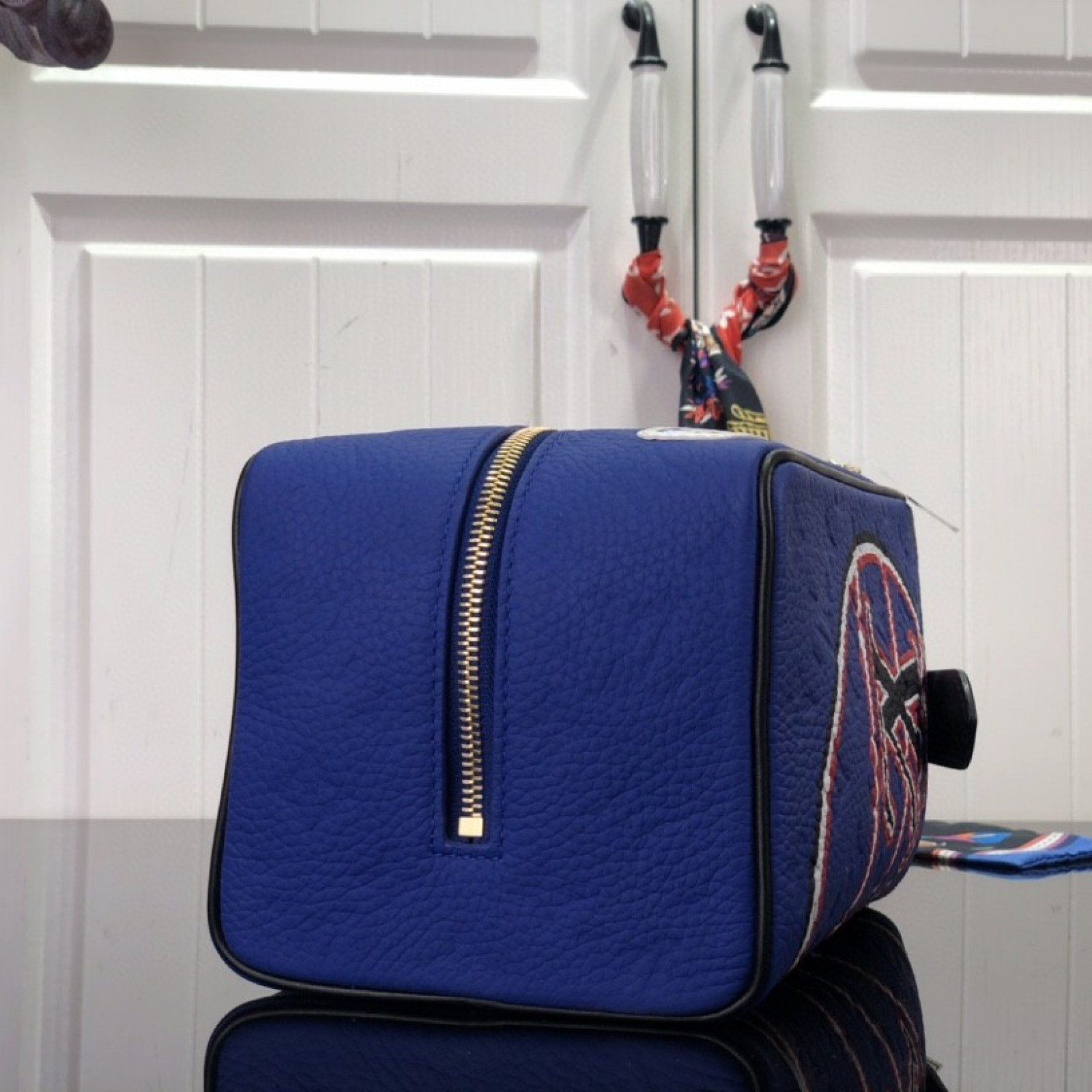 LV DOPP KIT M21106