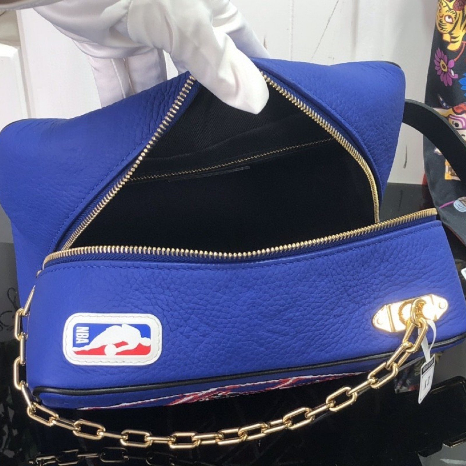 LV DOPP KIT M21106