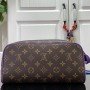 LV DOPP KIT TOILET POUCH M46253