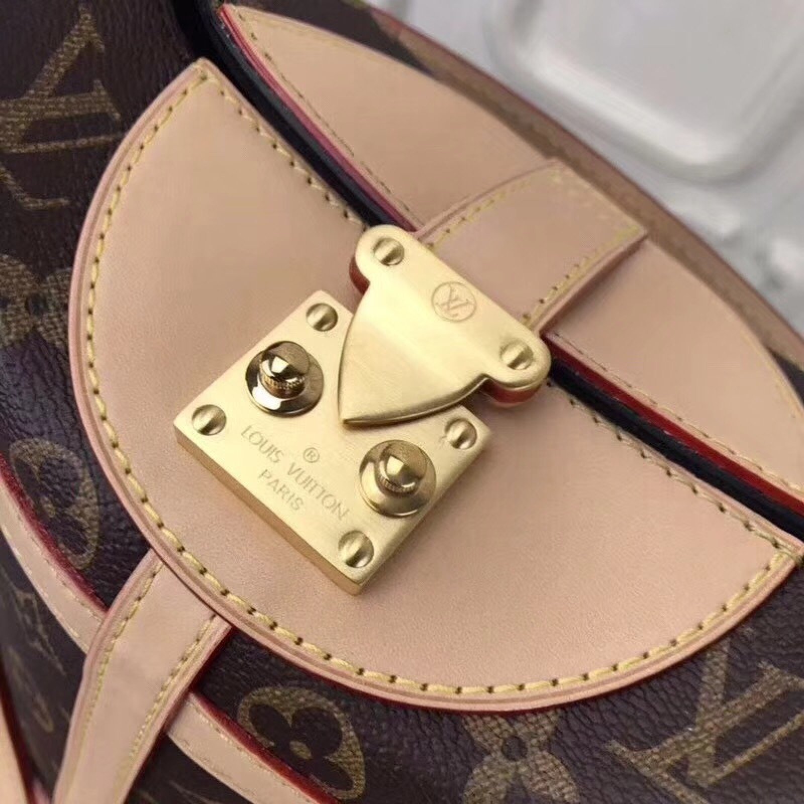 LV DUFFLE M43587