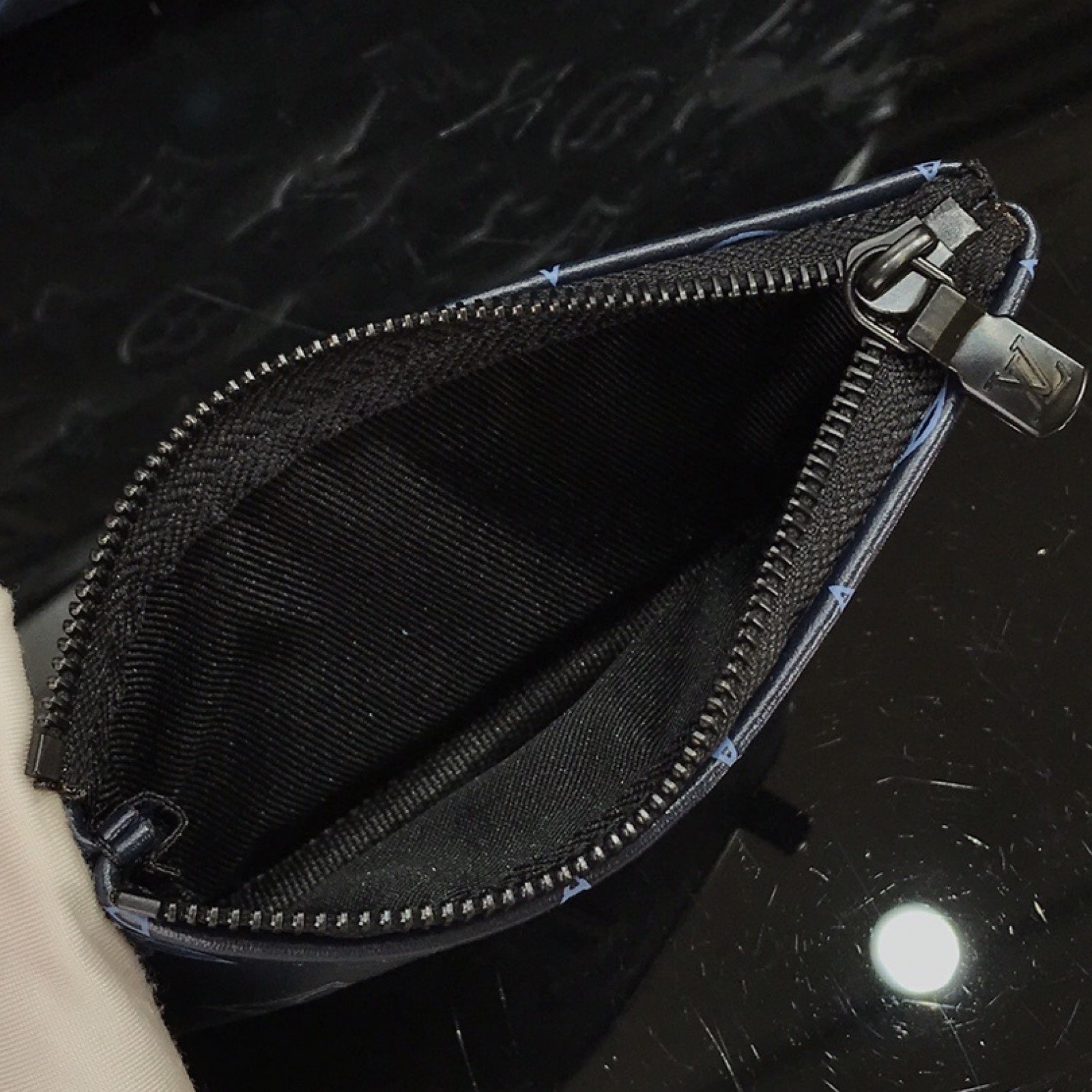LV DUO MESSENGER M45730