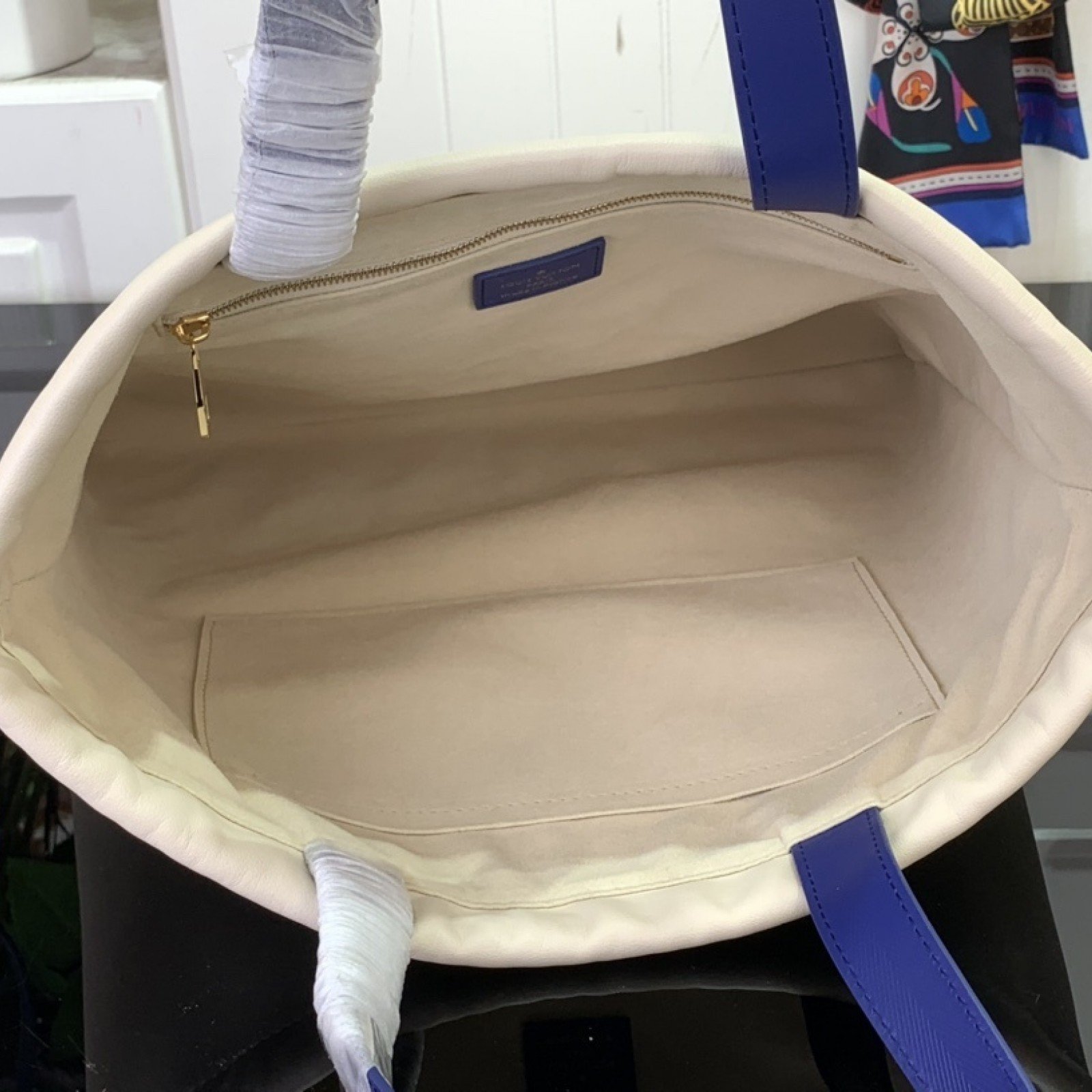LV DUST BAG TOTE m15235